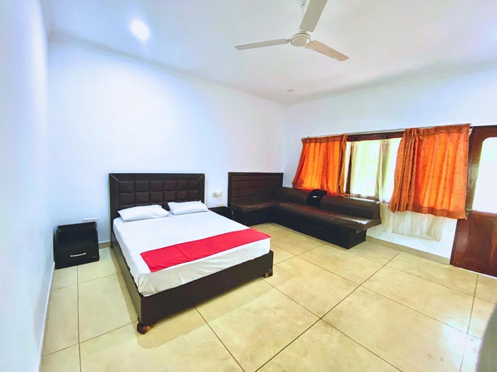 Two-Bedroom House photo 3