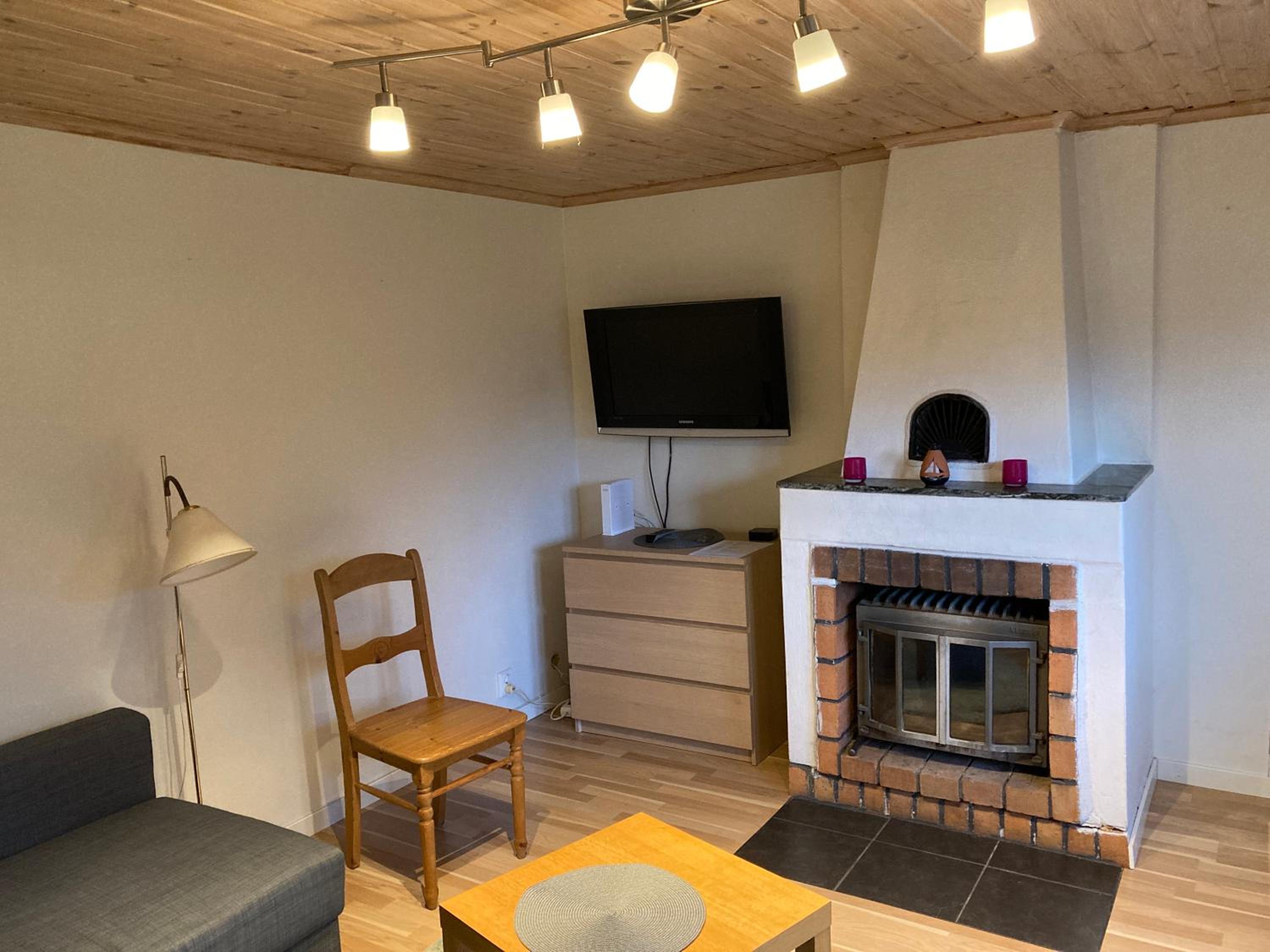 One-Bedroom House photo 2