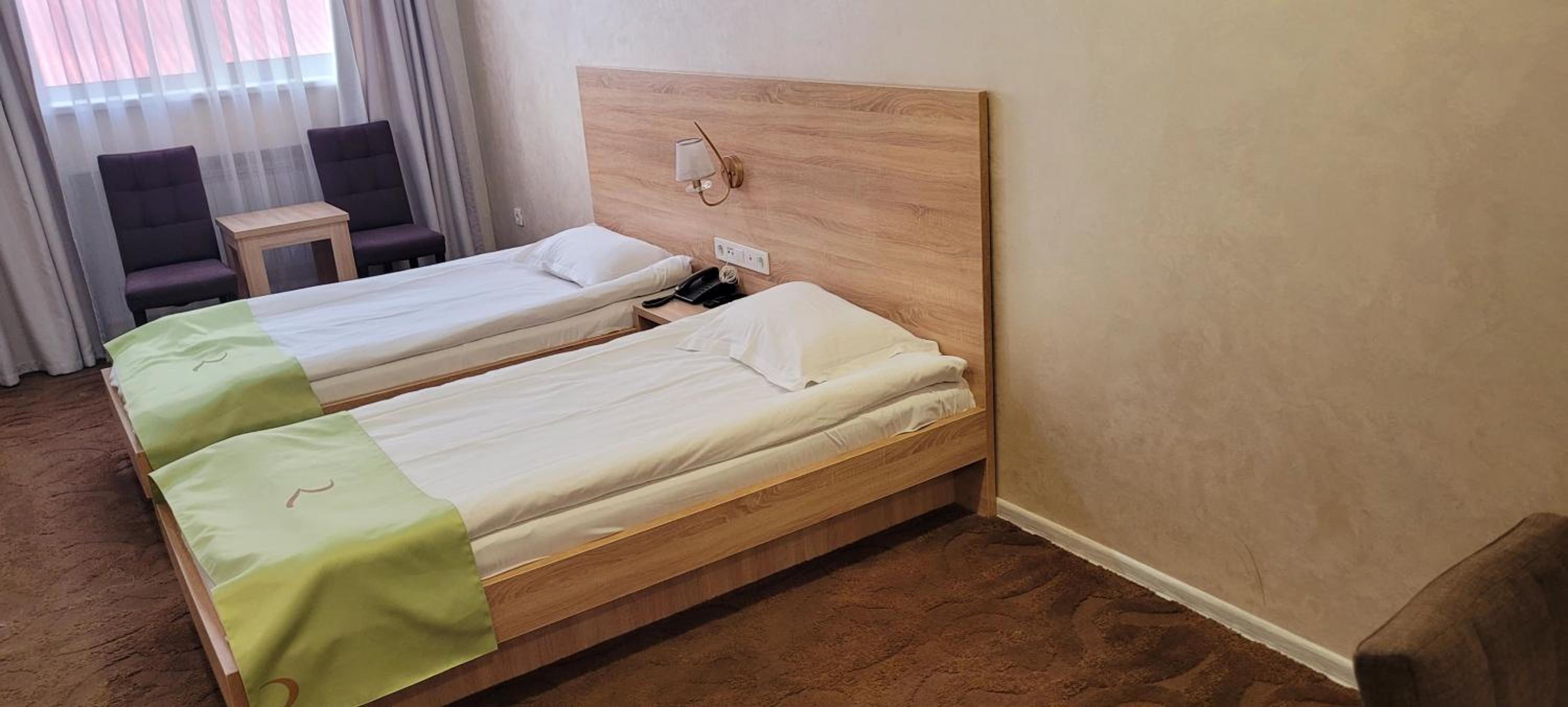 Standard Twin Room photo 2