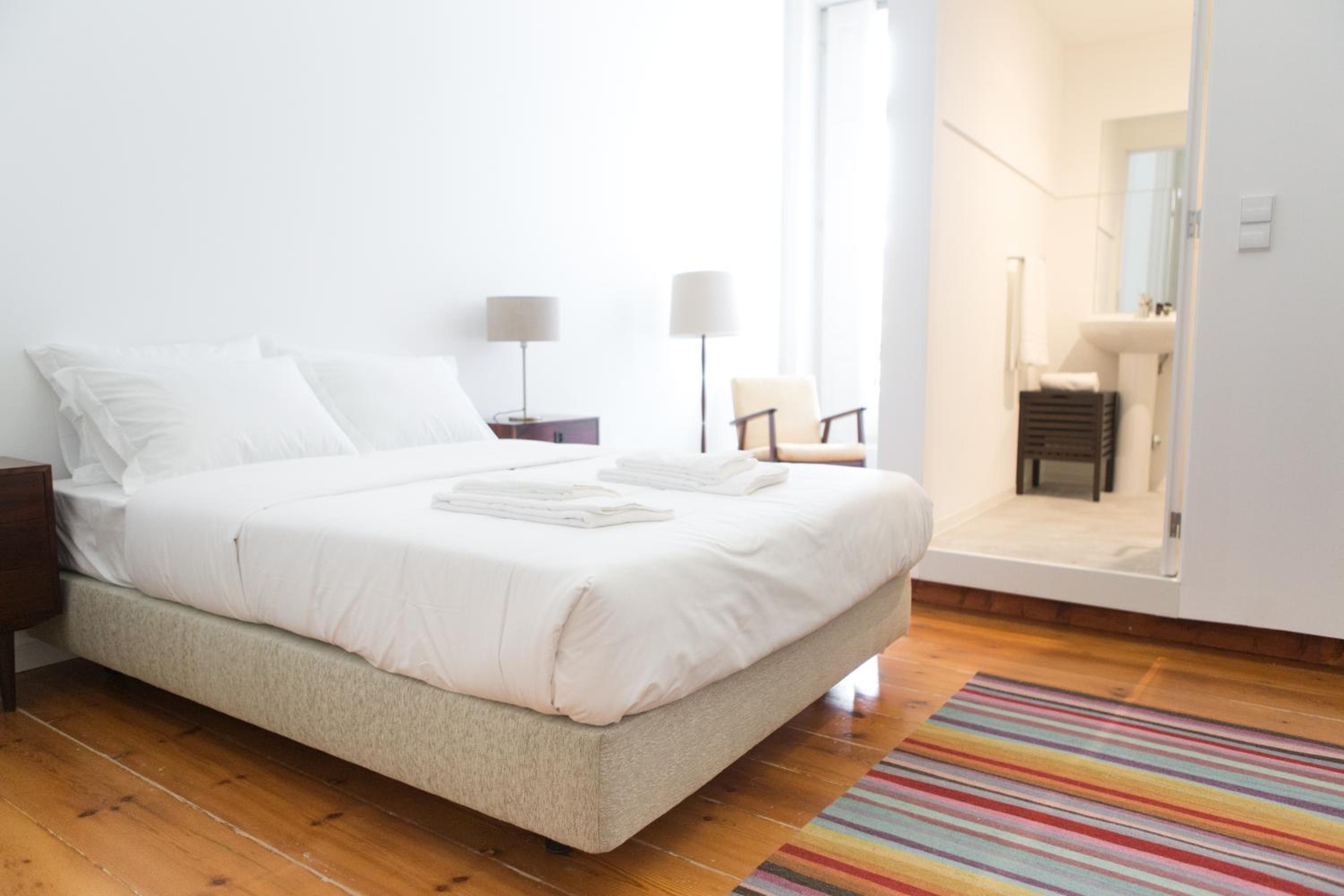 Double Room - Photo 8