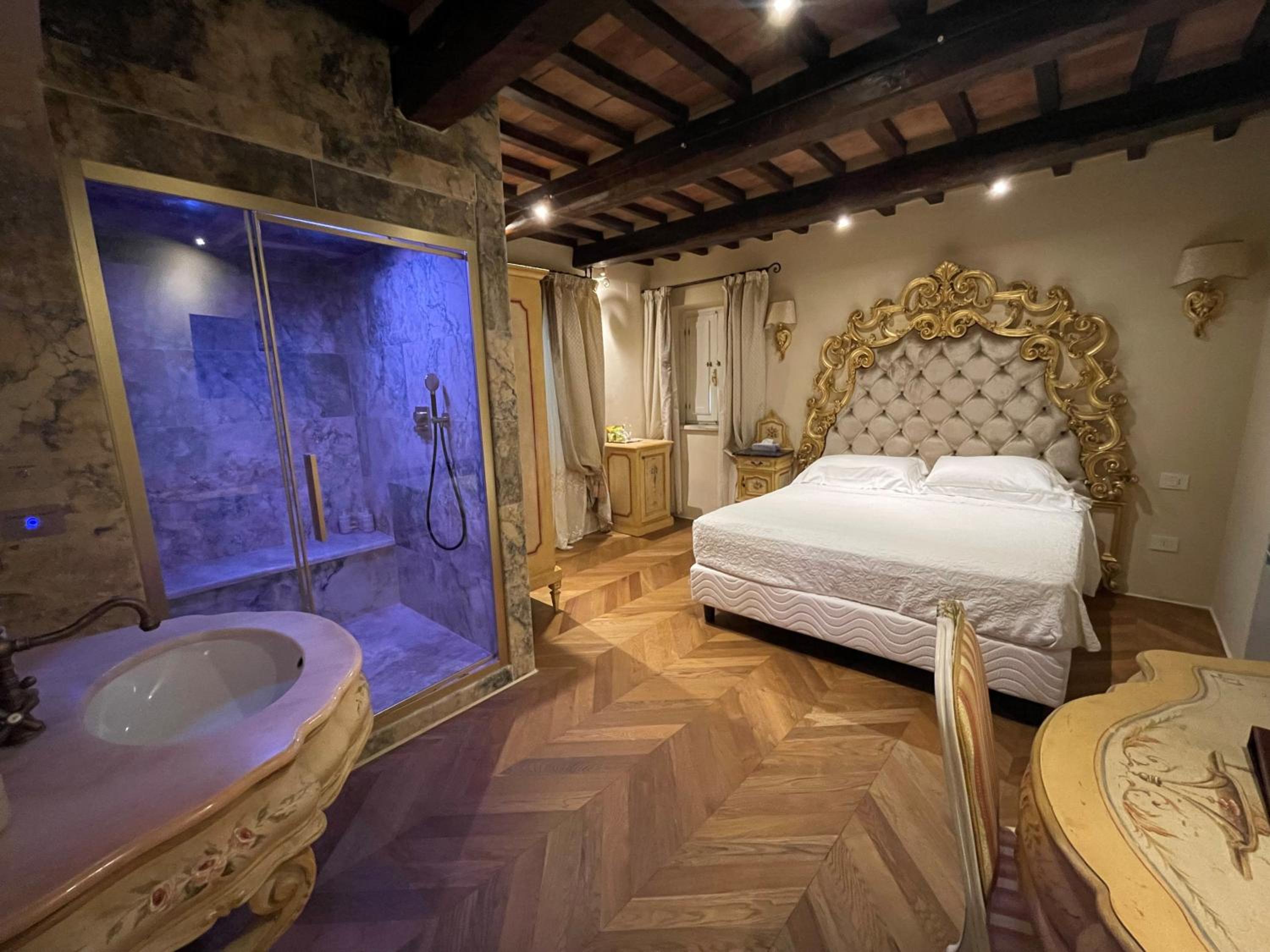 Deluxe Double Room - Photo 4
