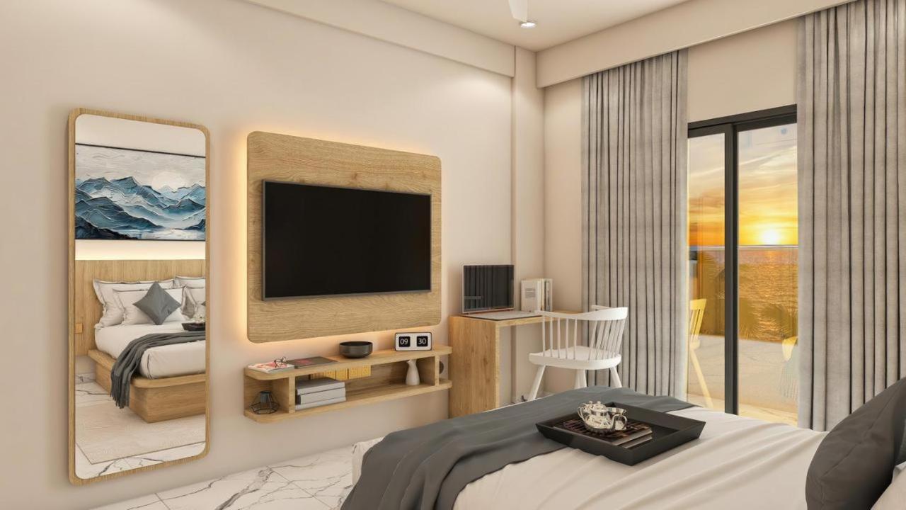Deluxe Seaview room with Balcony - Photo 1