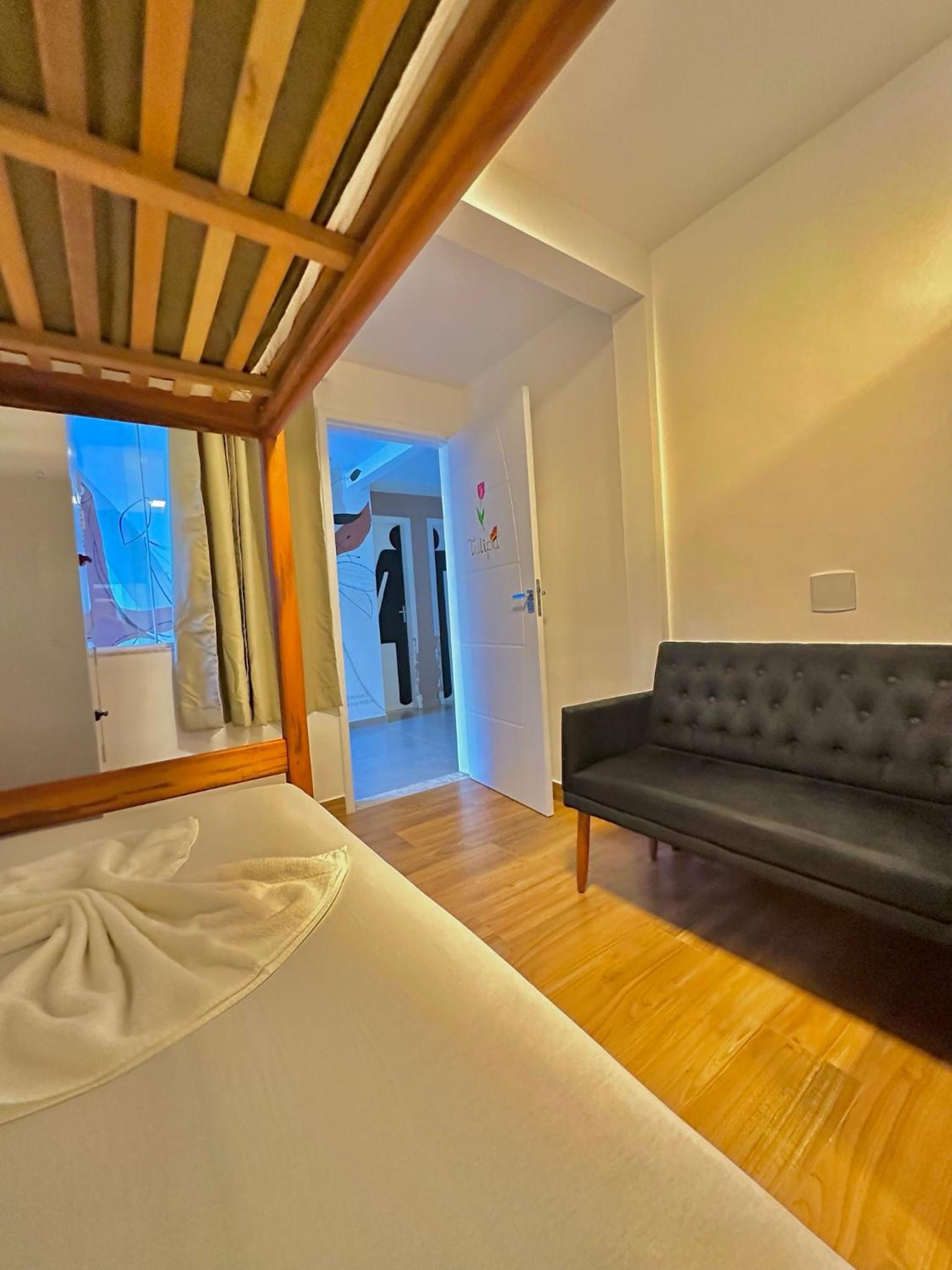 Bed in 4-Bed Mixed Dormitory Room photo 2