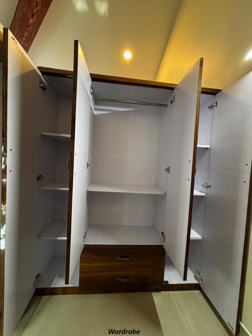 Family Room - Photo 4