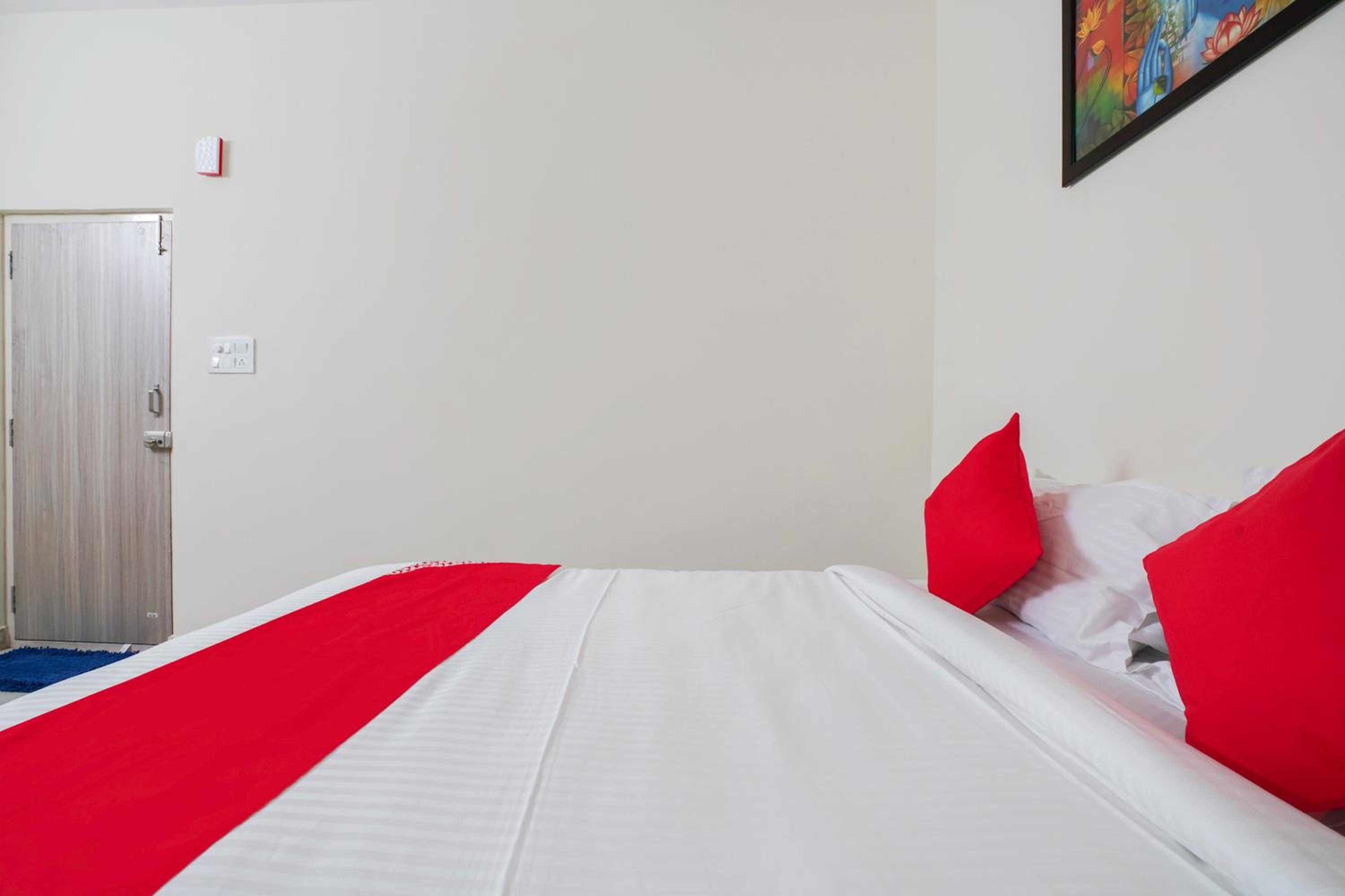 Deluxe Double Room photo 2