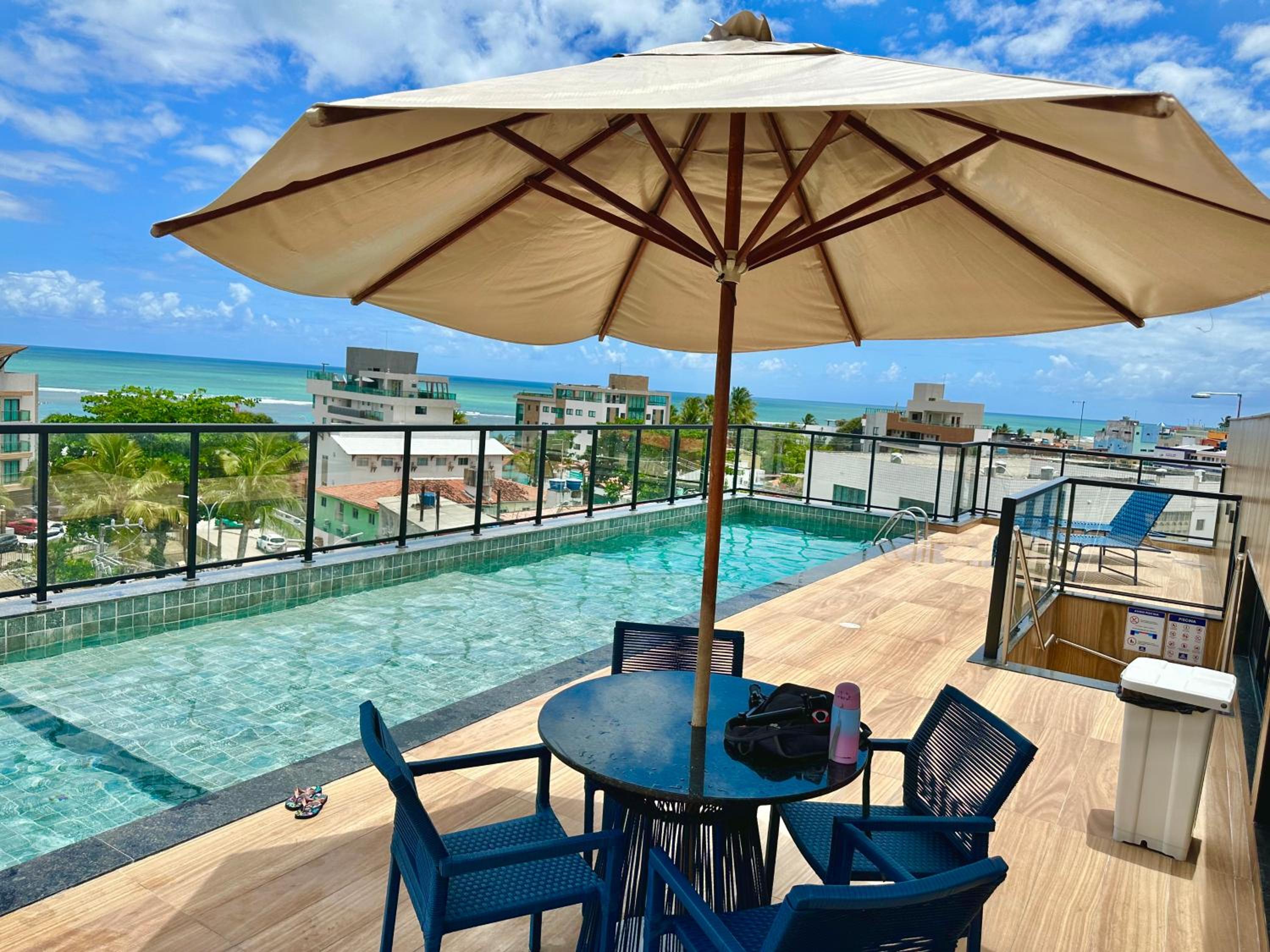 One-Bedroom Apartment with Private Pool photo 3