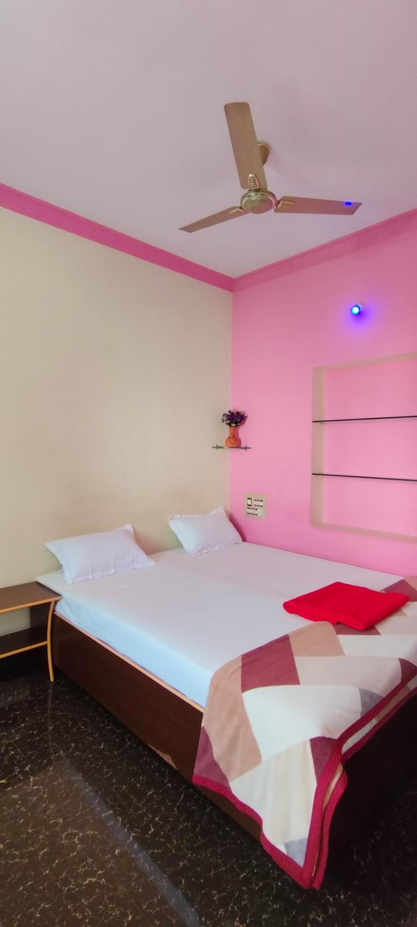 Deluxe Double Room with Balcony - Photo 1