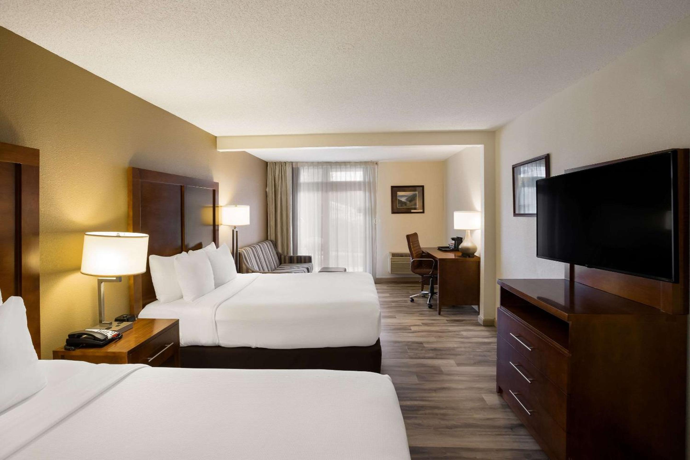 Queen Room with Two Queen Beds - Accessible/Non-Smoking