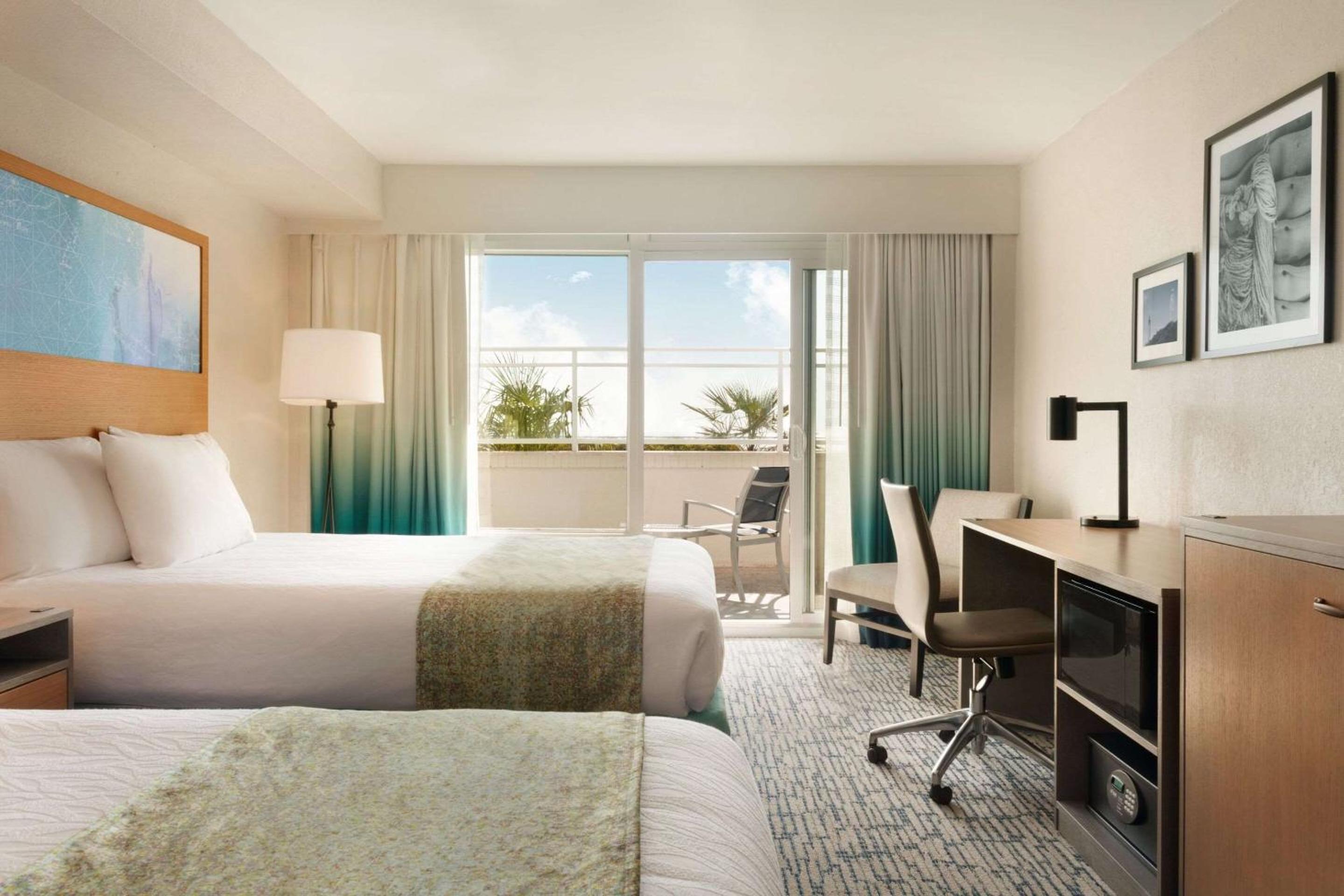Queen Room with Two Queen Beds and Ocean View – Non Smoking - Photo 1
