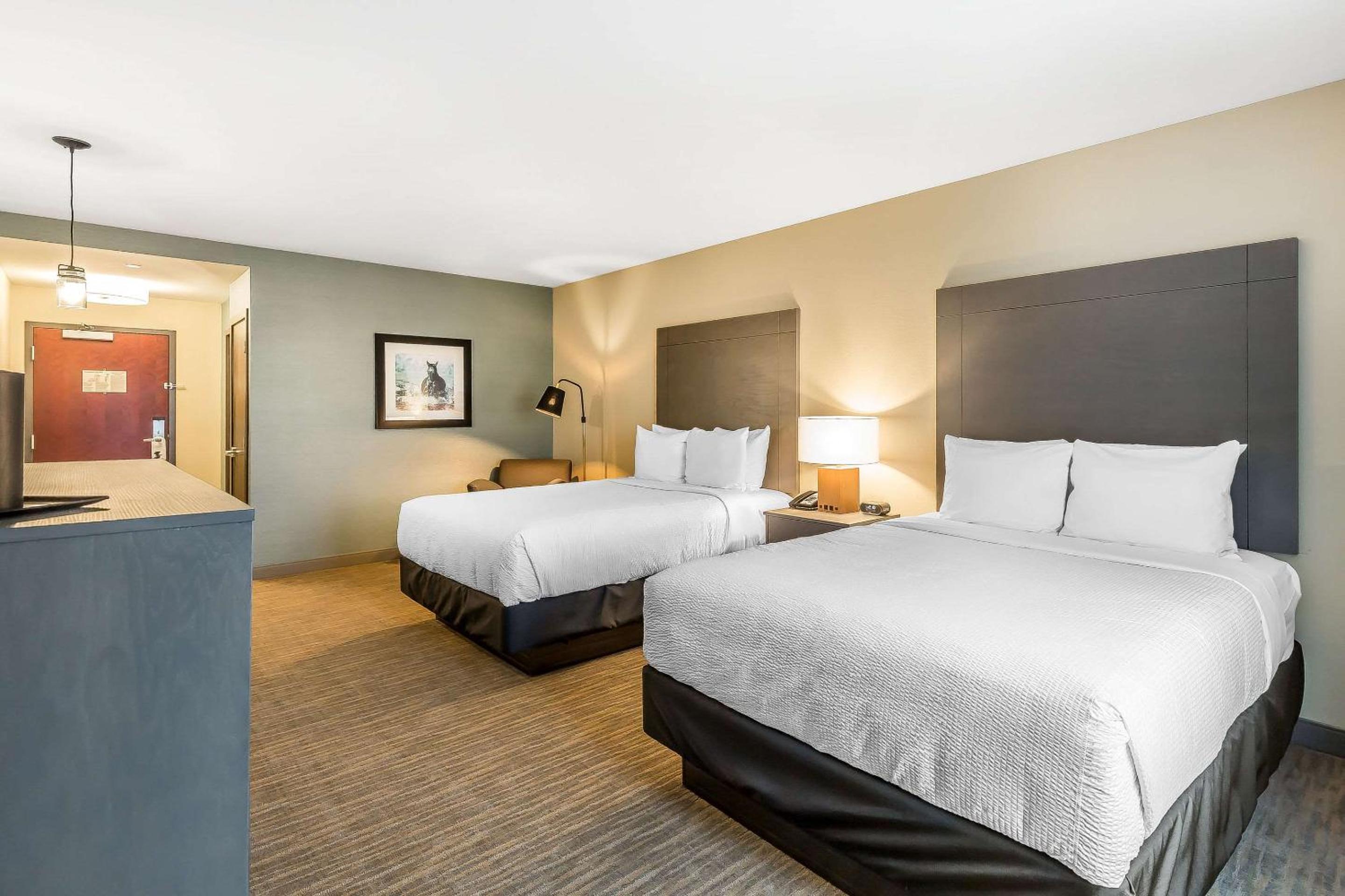 Queen Room with Two Queen Beds - Non-Smoking