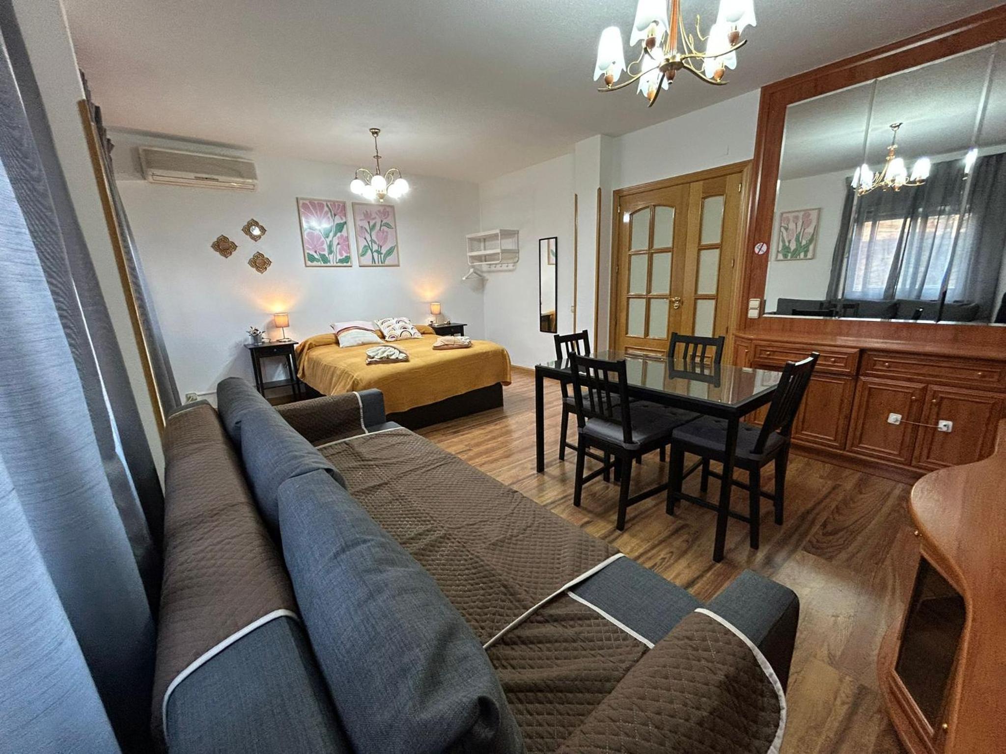 Quadruple Room with Shared Bathroom photo 3