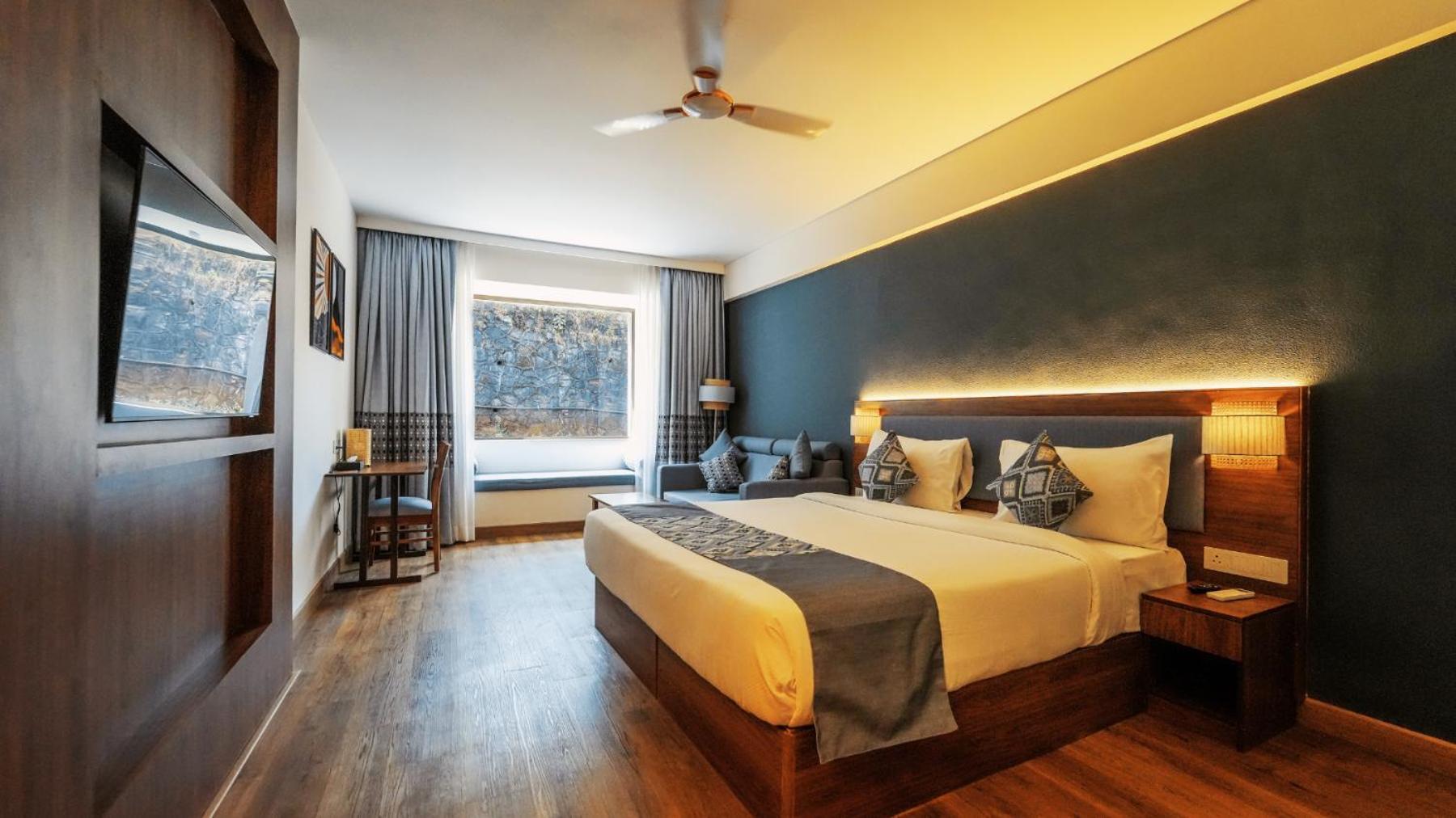 Executive Room - Photo 1