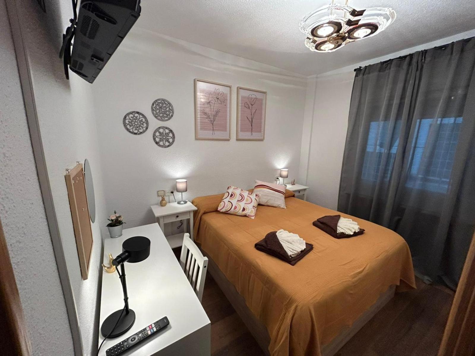 Standard Double Room with Shared Bathroom photo 2