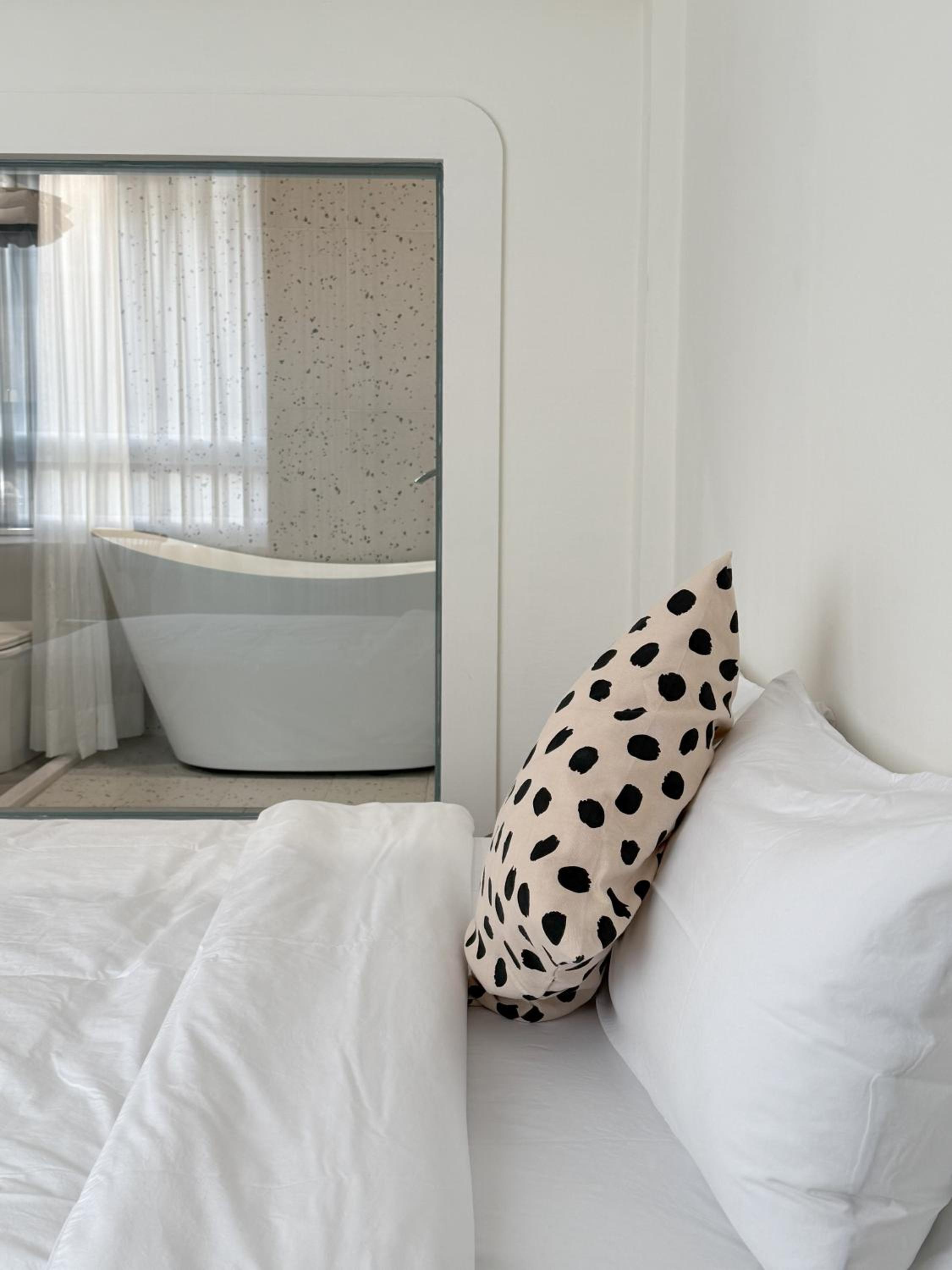 Deluxe Double Room with Bath