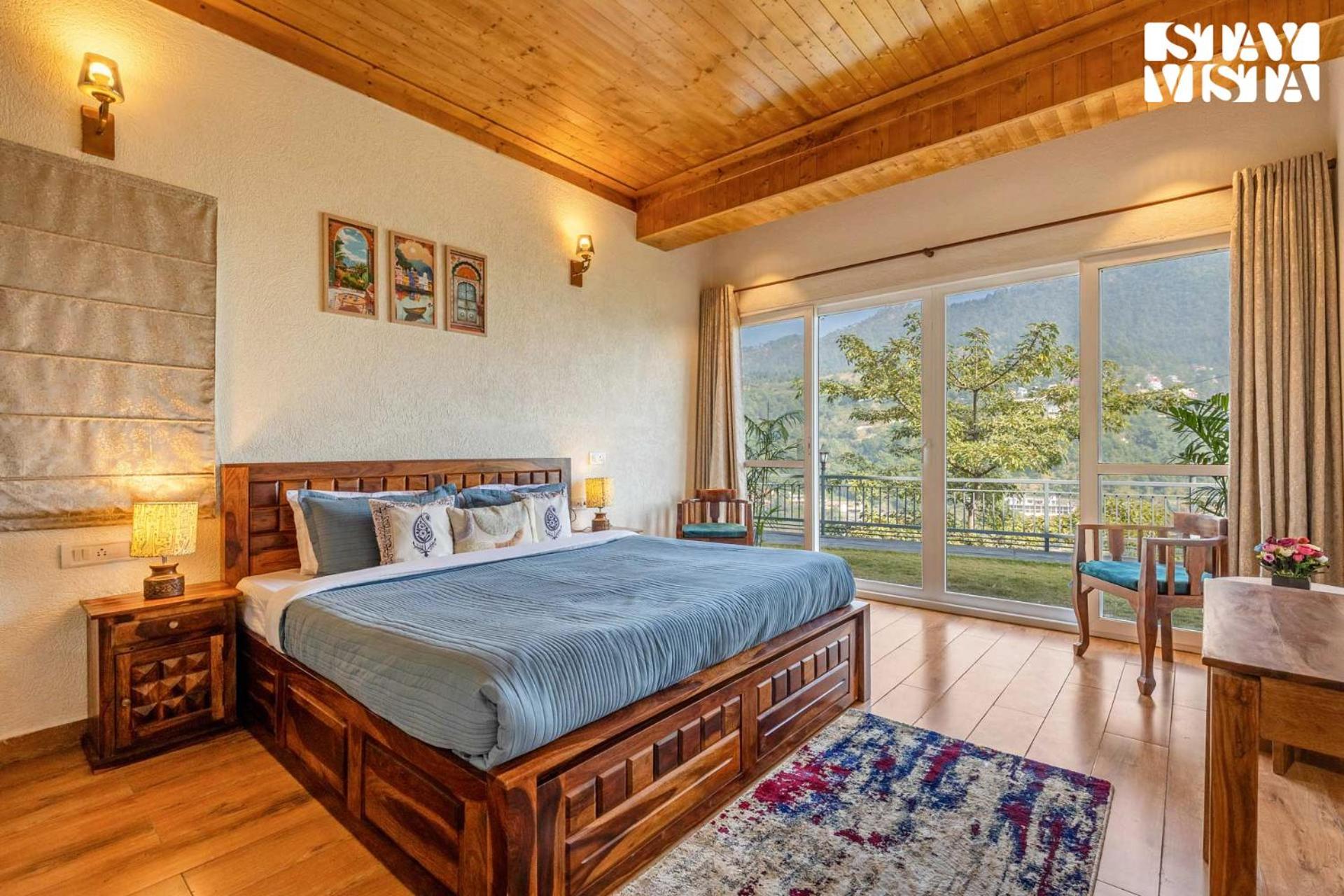 Villa photo 3