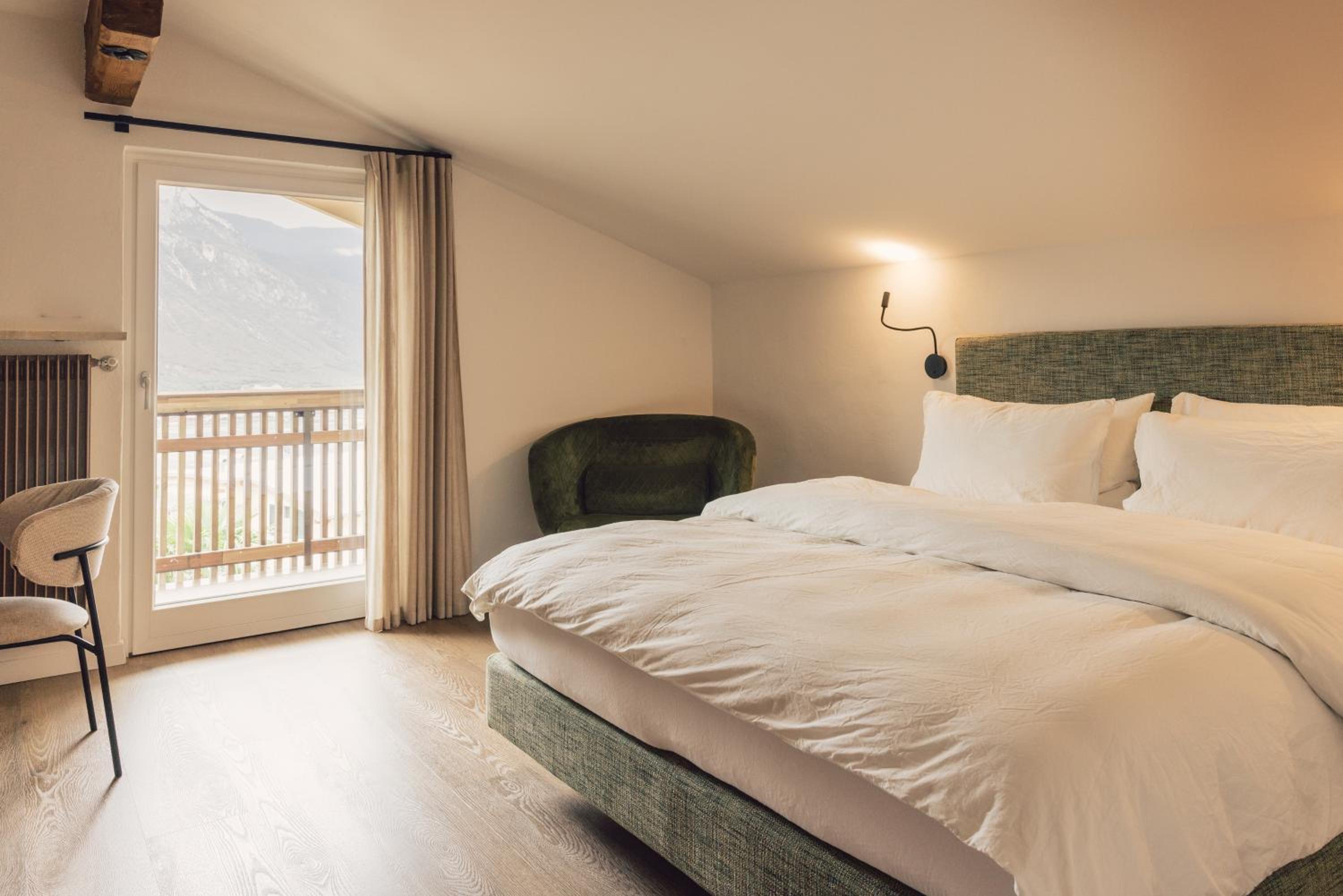 Double or Twin Room with Balcony photo 2