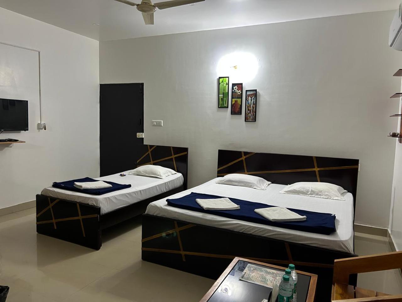 Standard Triple Room - Photo 3