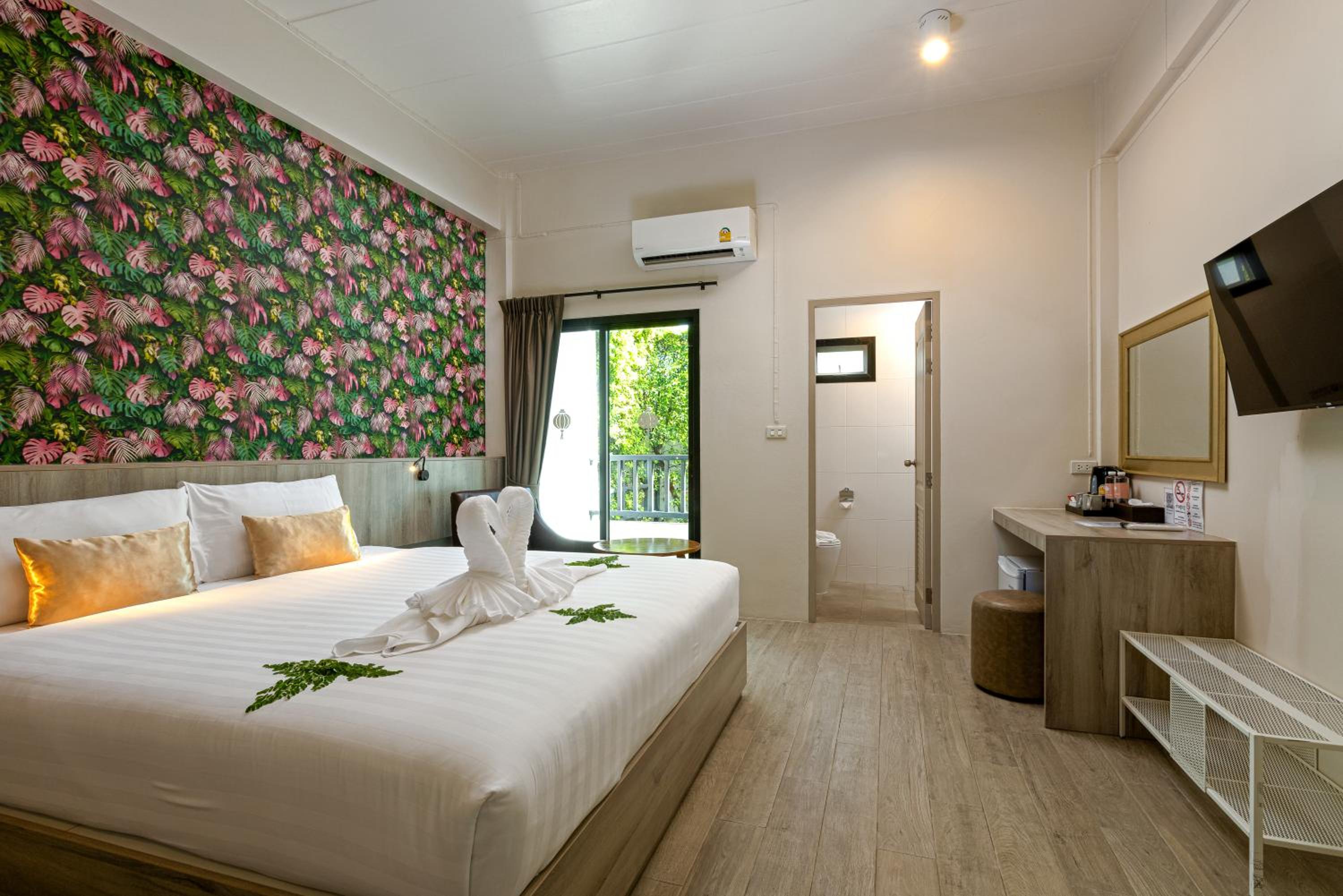 Superior King Room photo 1