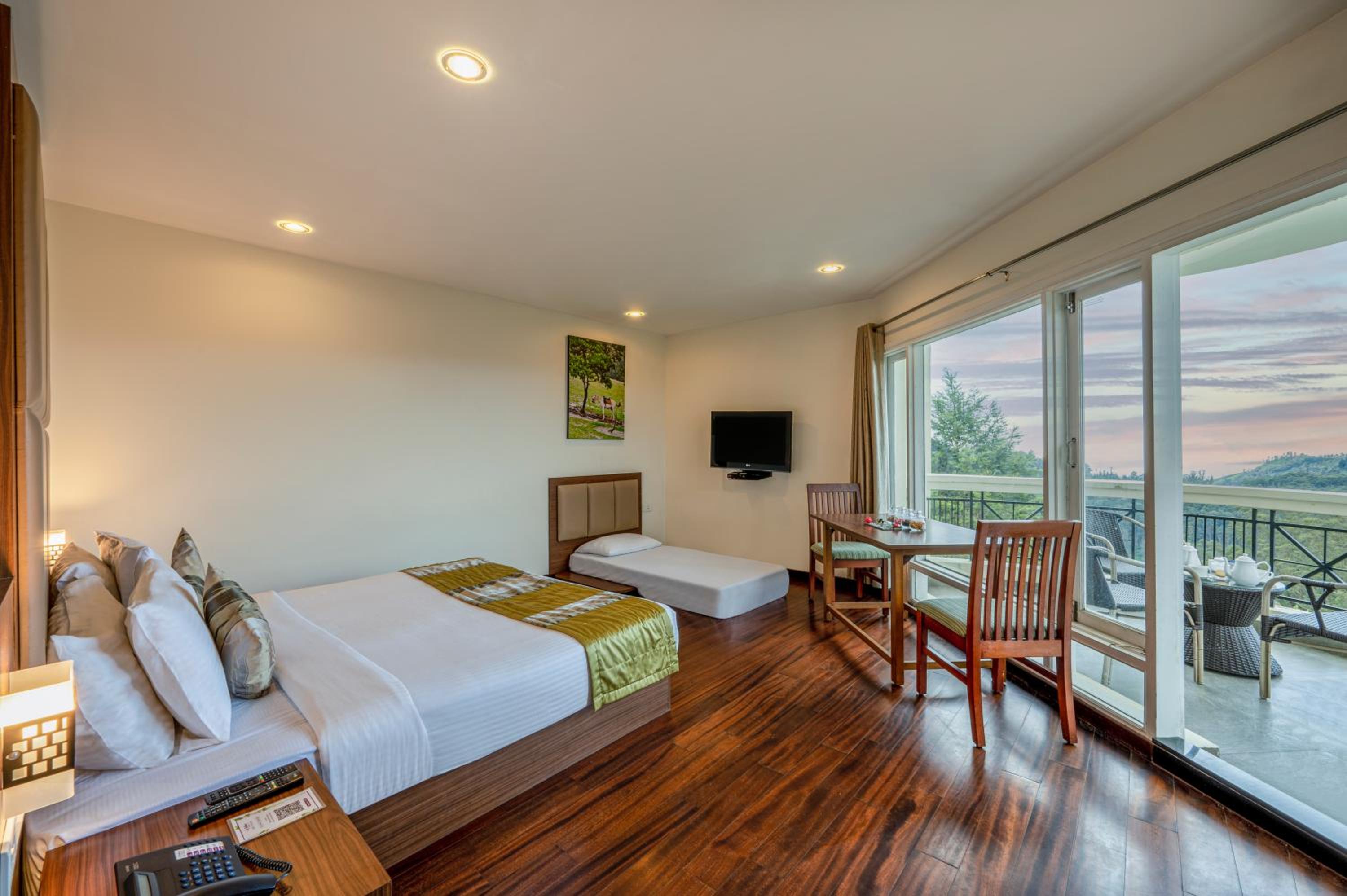 Valley View Premier Room with Balcony - Photo 1