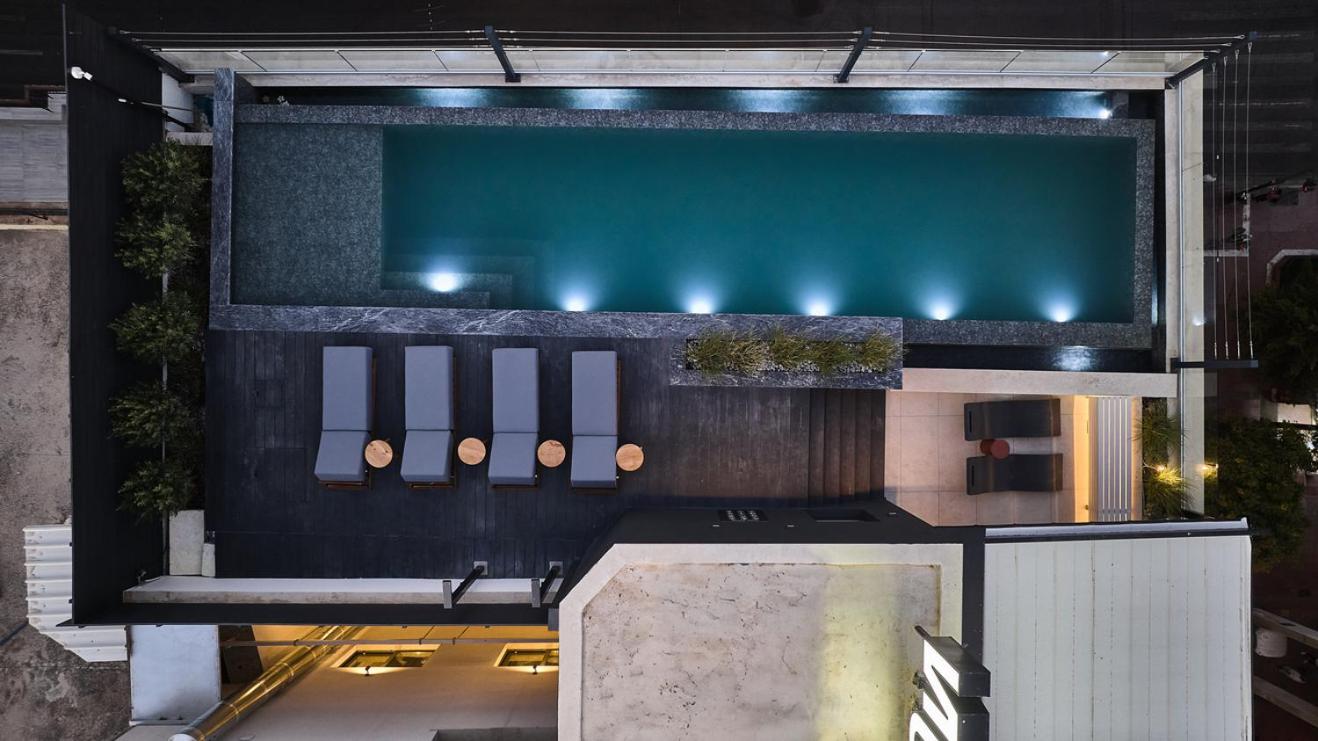 One-Bedroom Balcony Suite