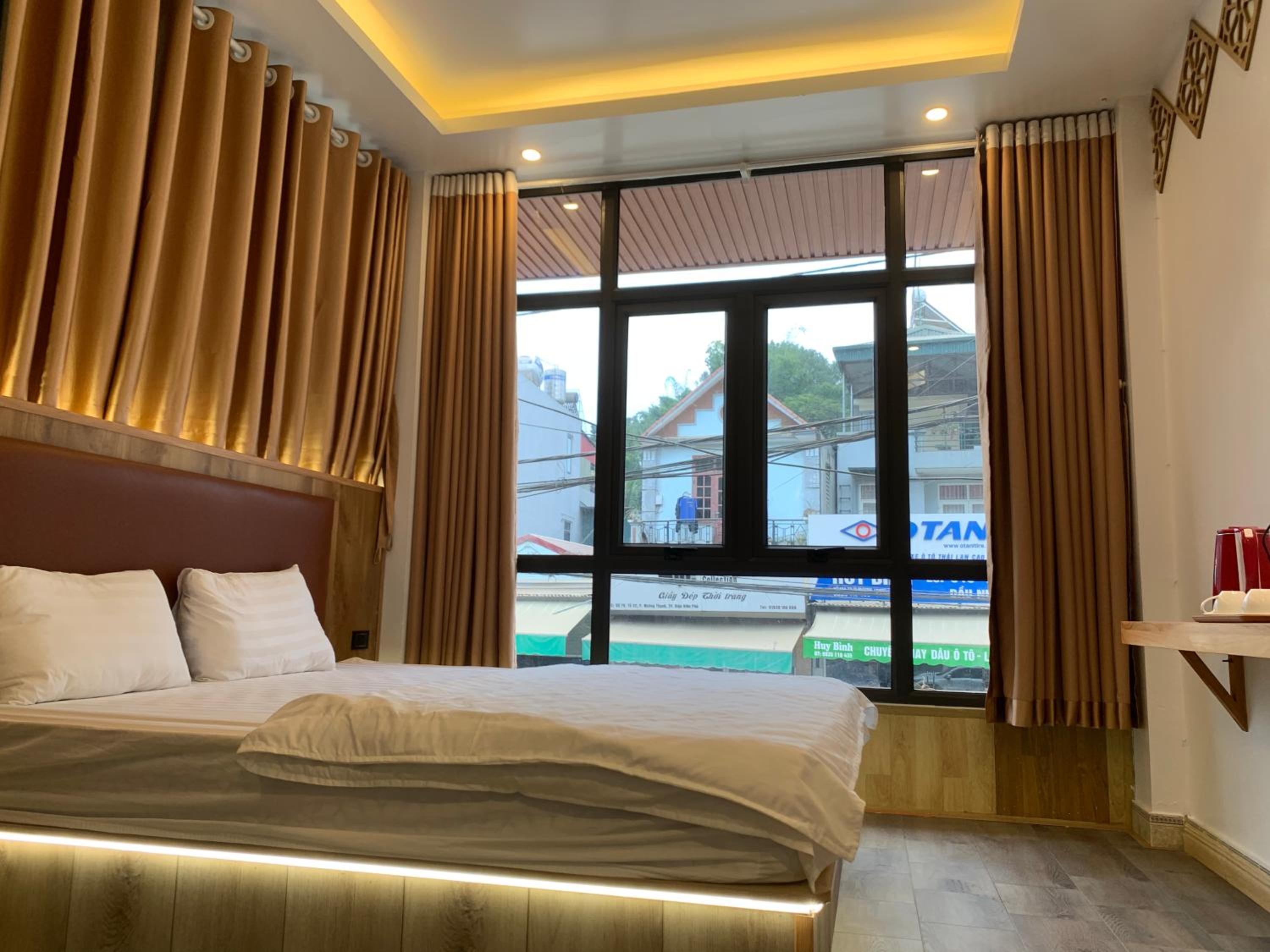 Standard King Room - Photo 1