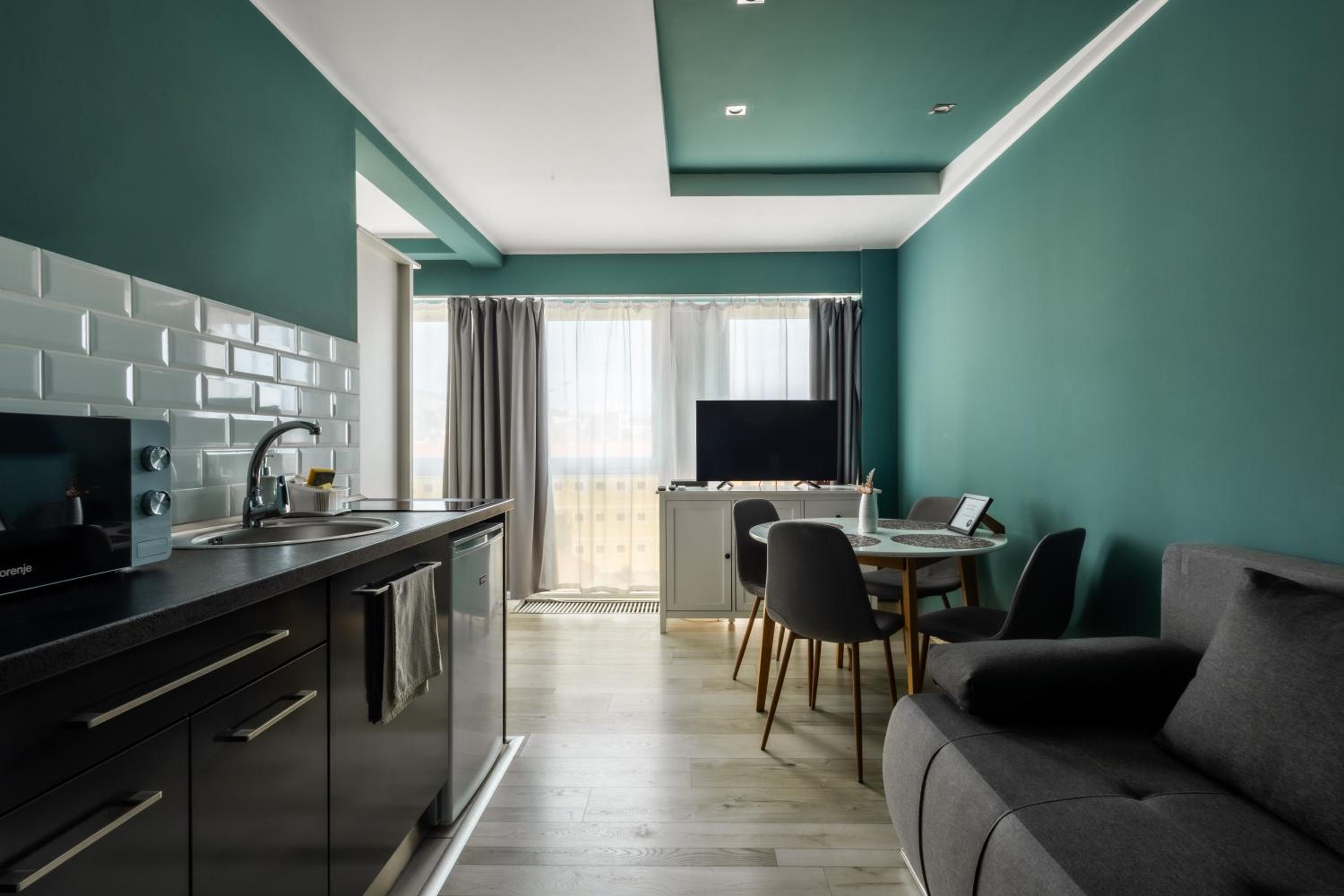 One-Bedroom Apartment