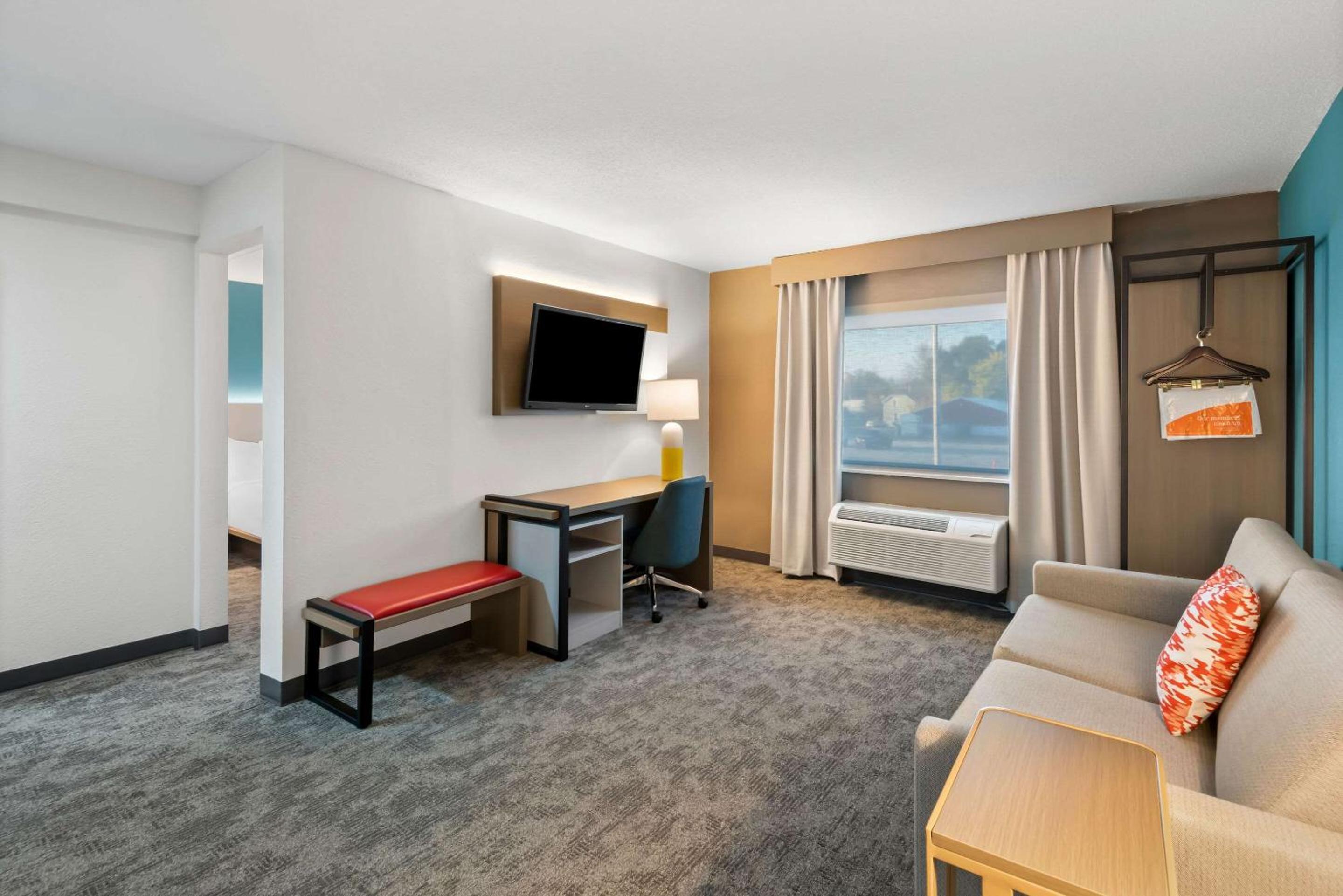 Executive King Room - Photo 5
