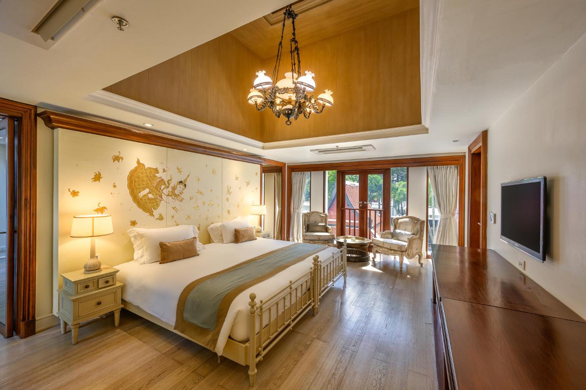 Three-Bedroom Villa - Photo 17