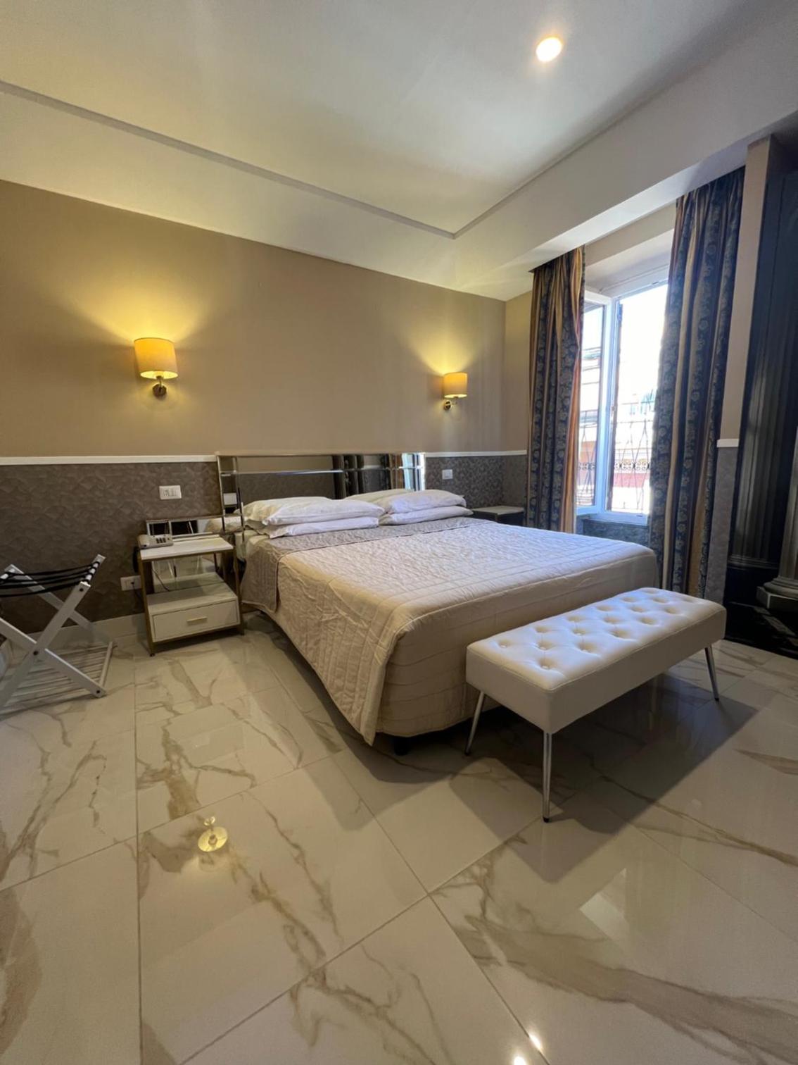 Double or Twin Room photo 1