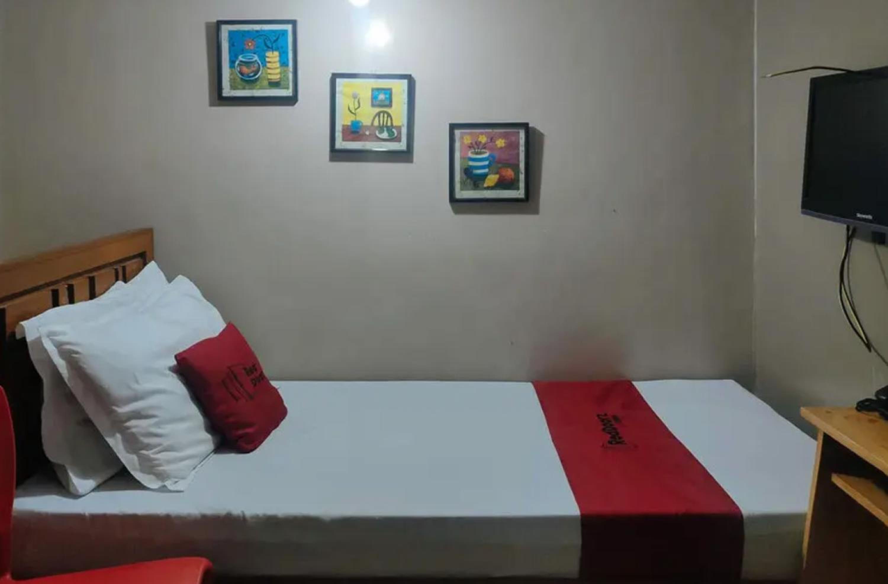 Deluxe Queen Room - Photo 3