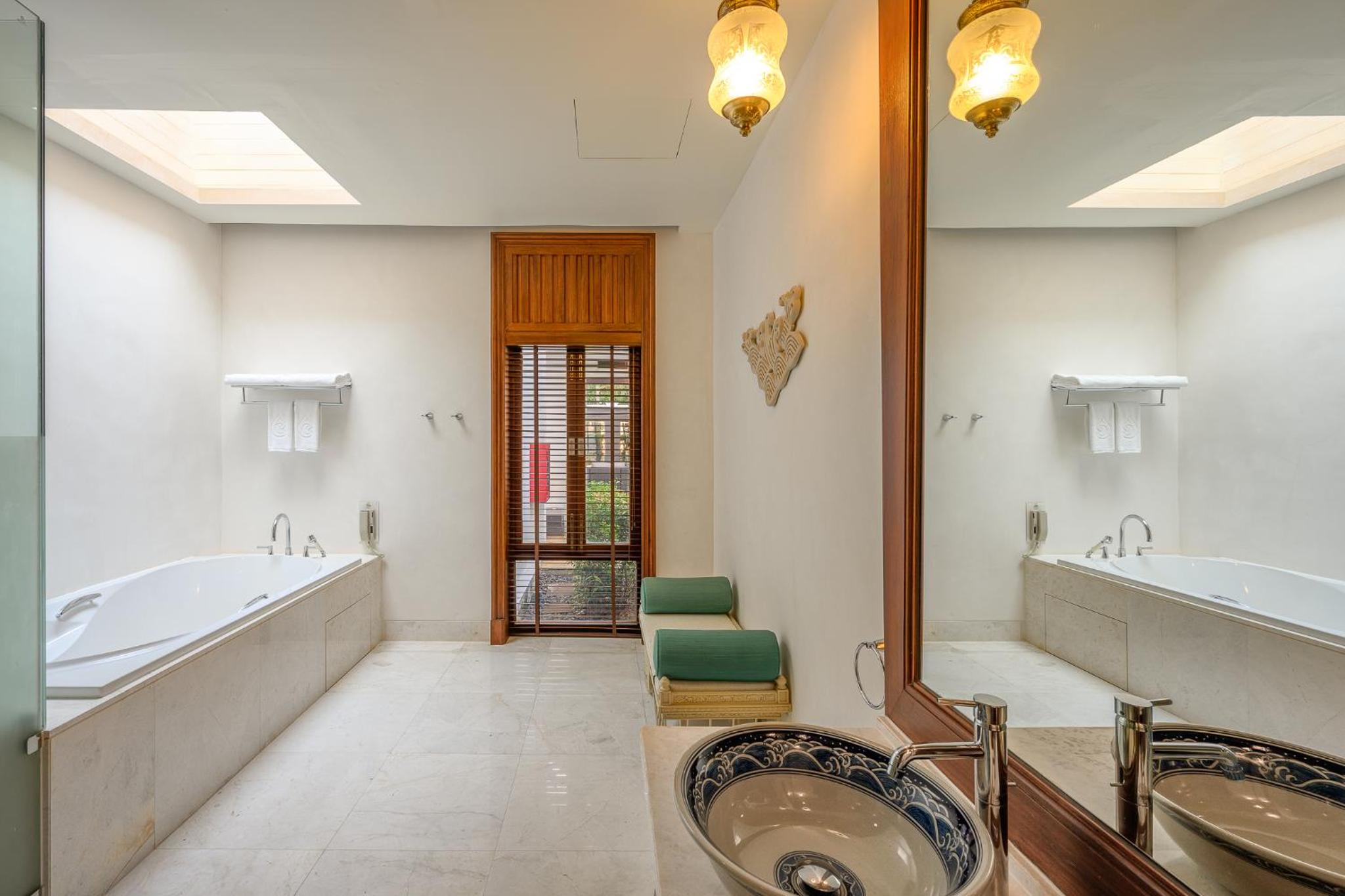 Villa 3 Br Private Pool - Photo 3