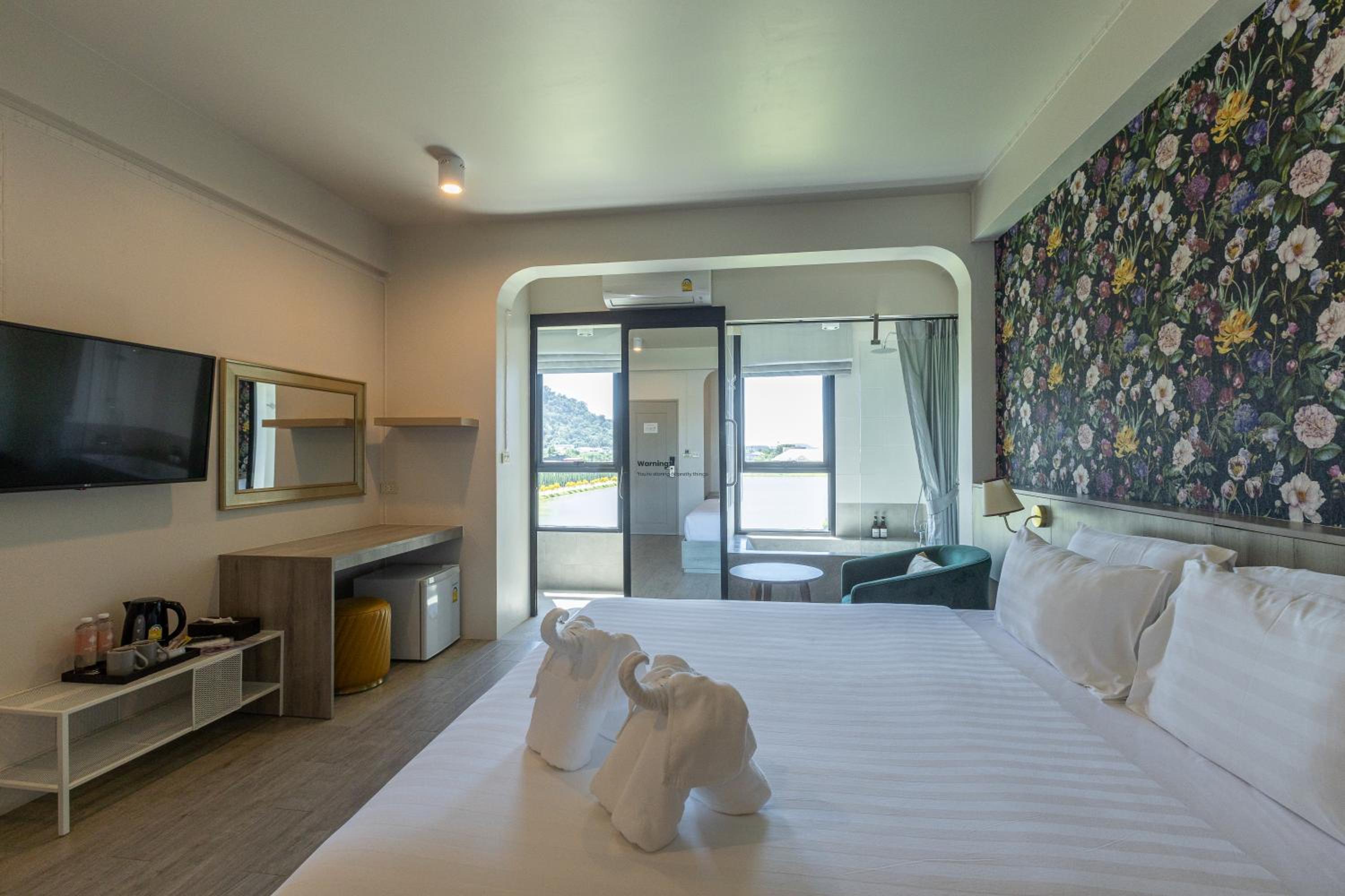 King Room with View photo 2