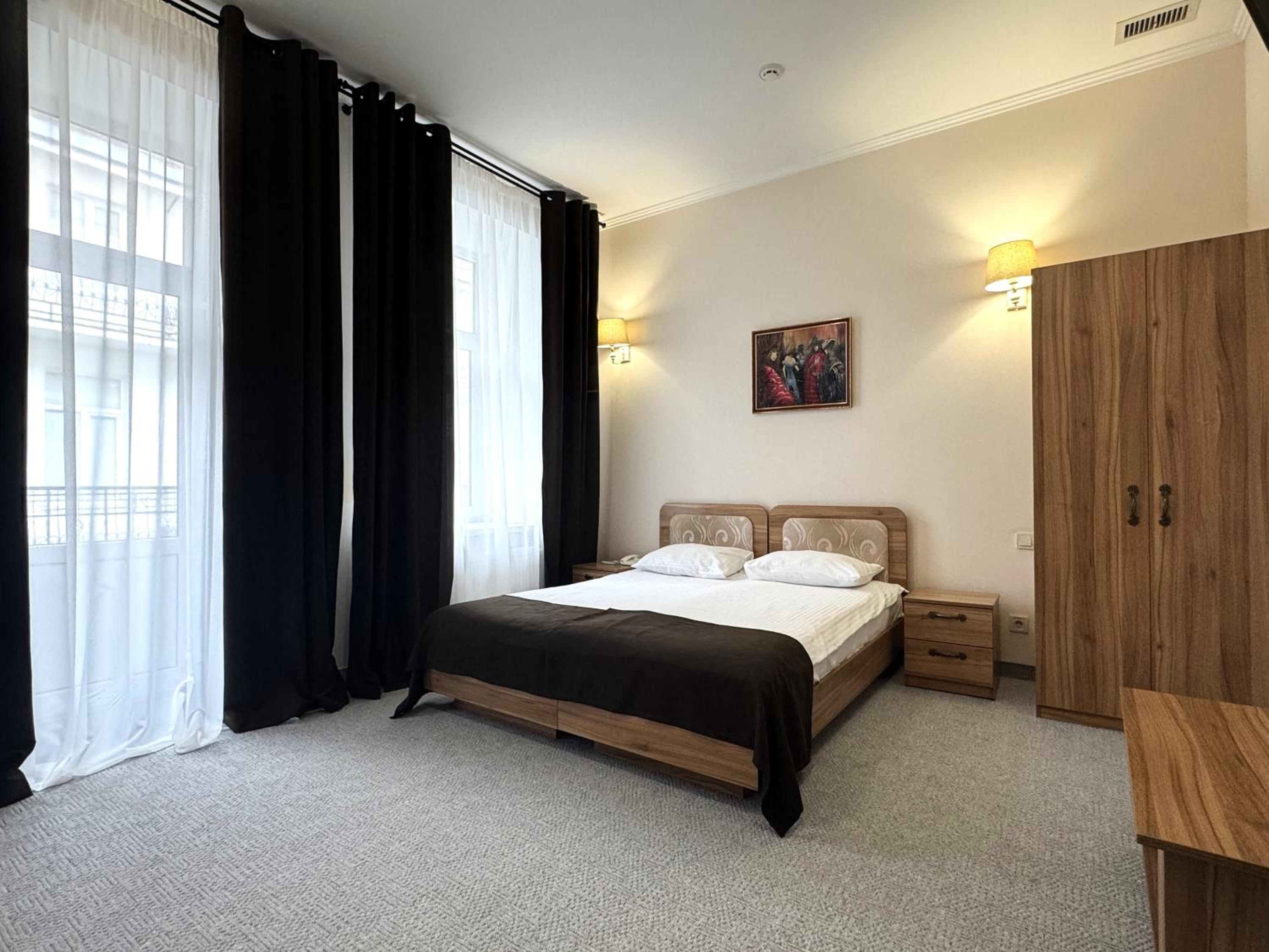Double or Twin Room photo 3