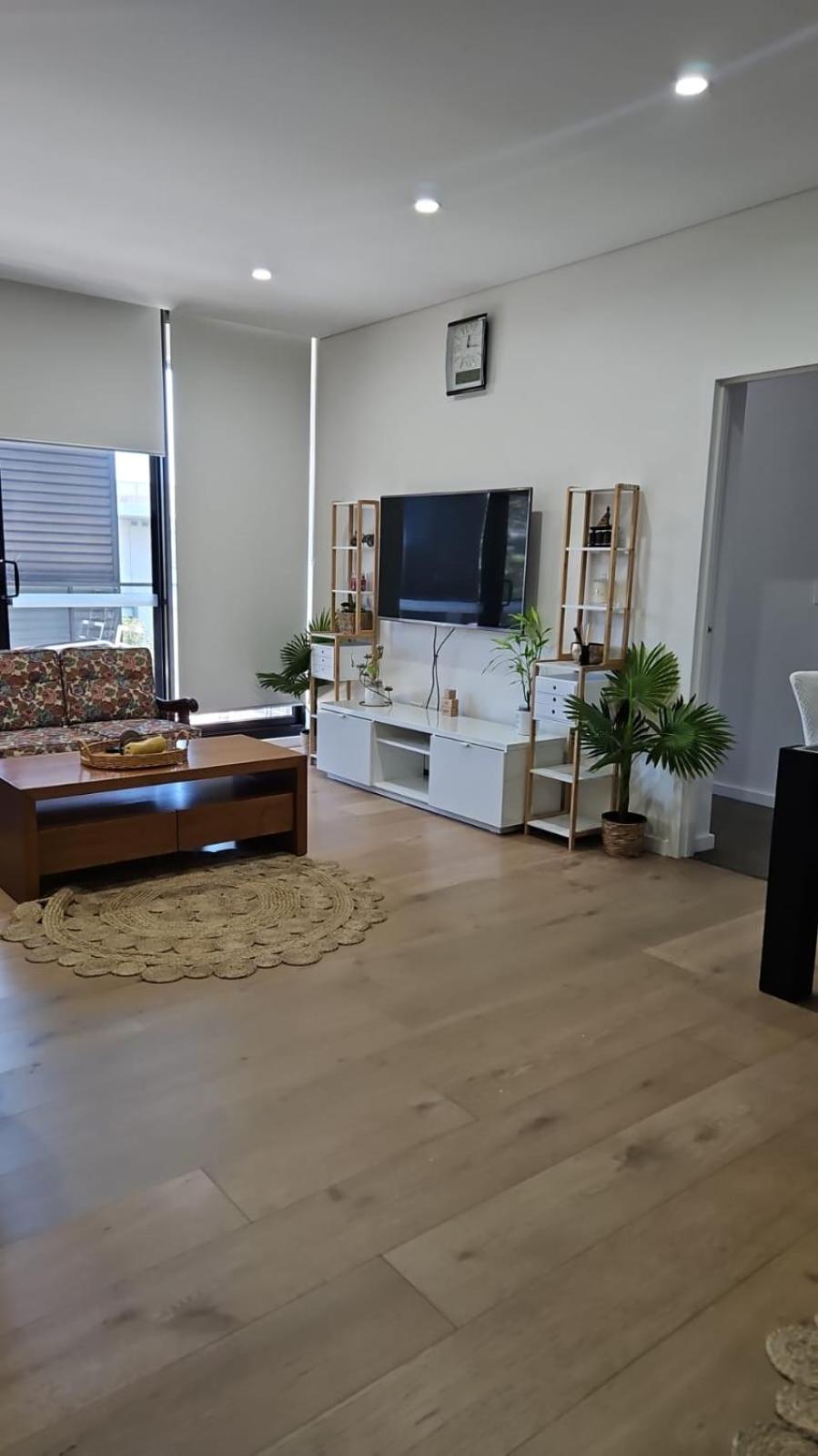 Three-Bedroom Apartment photo 2