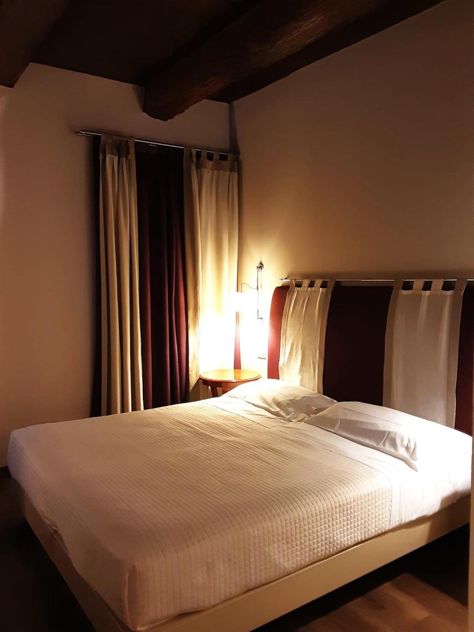 Classic Double Room - Photo 2
