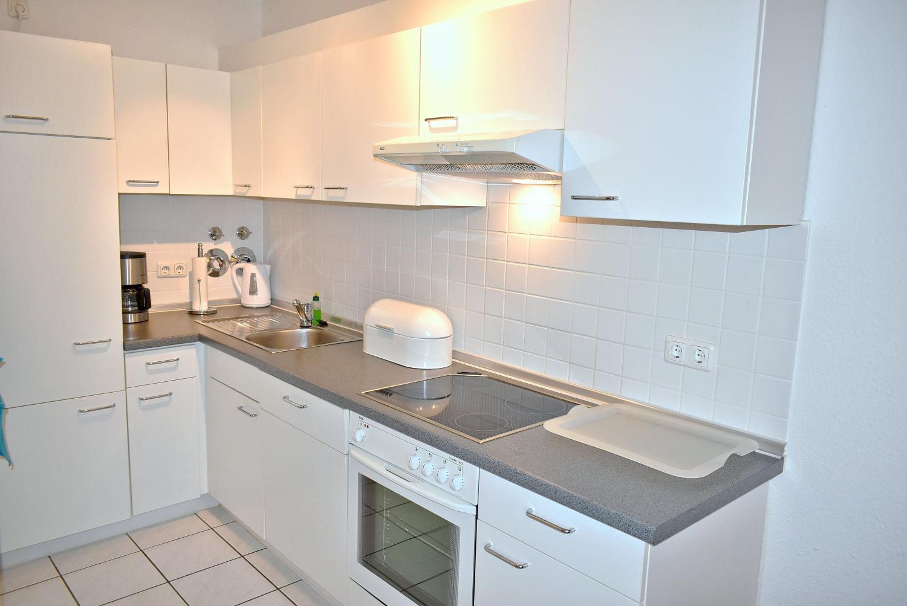 Two-Bedroom Apartment with Shower  photo 3