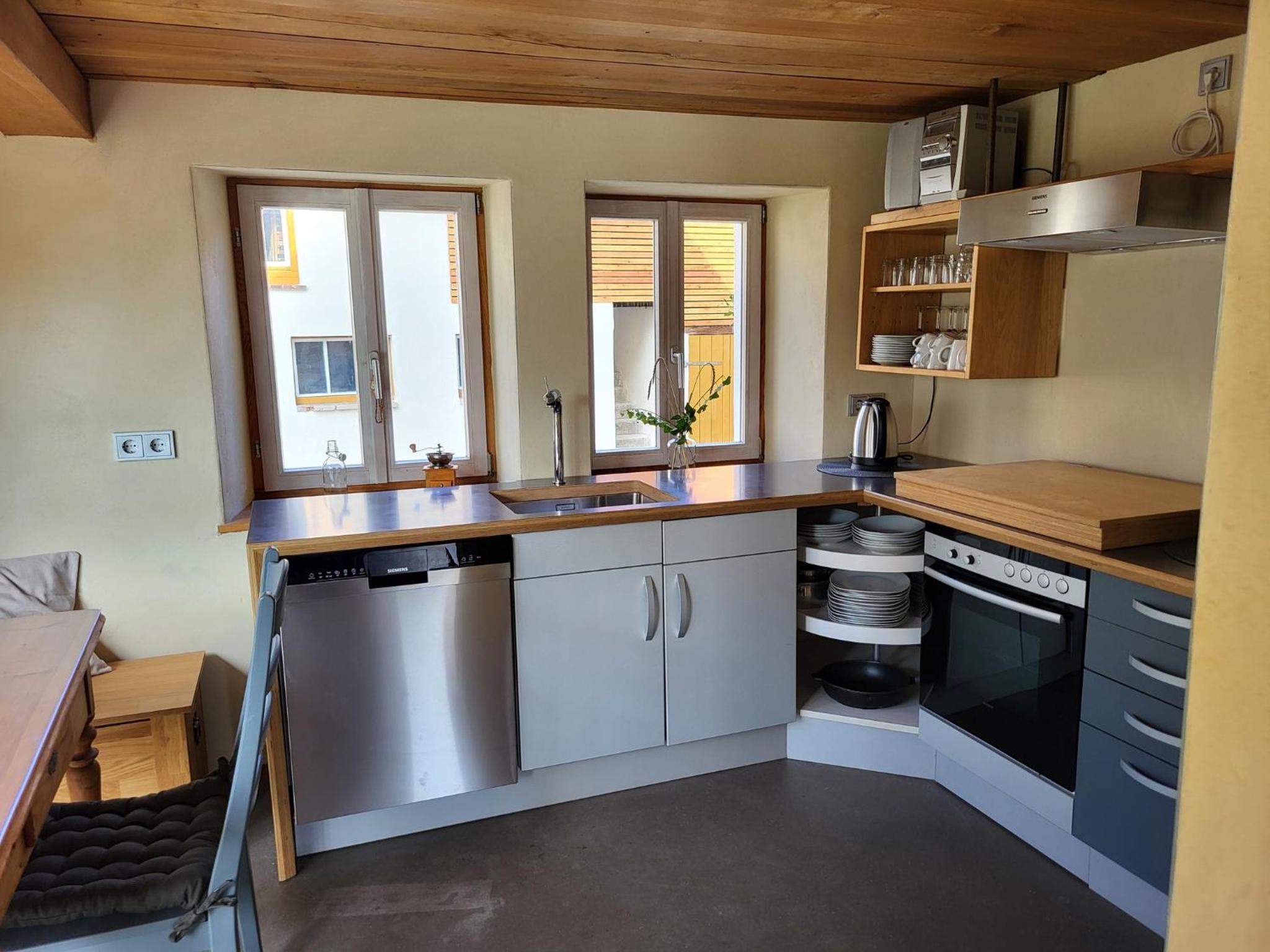 Three-Bedroom House photo 3