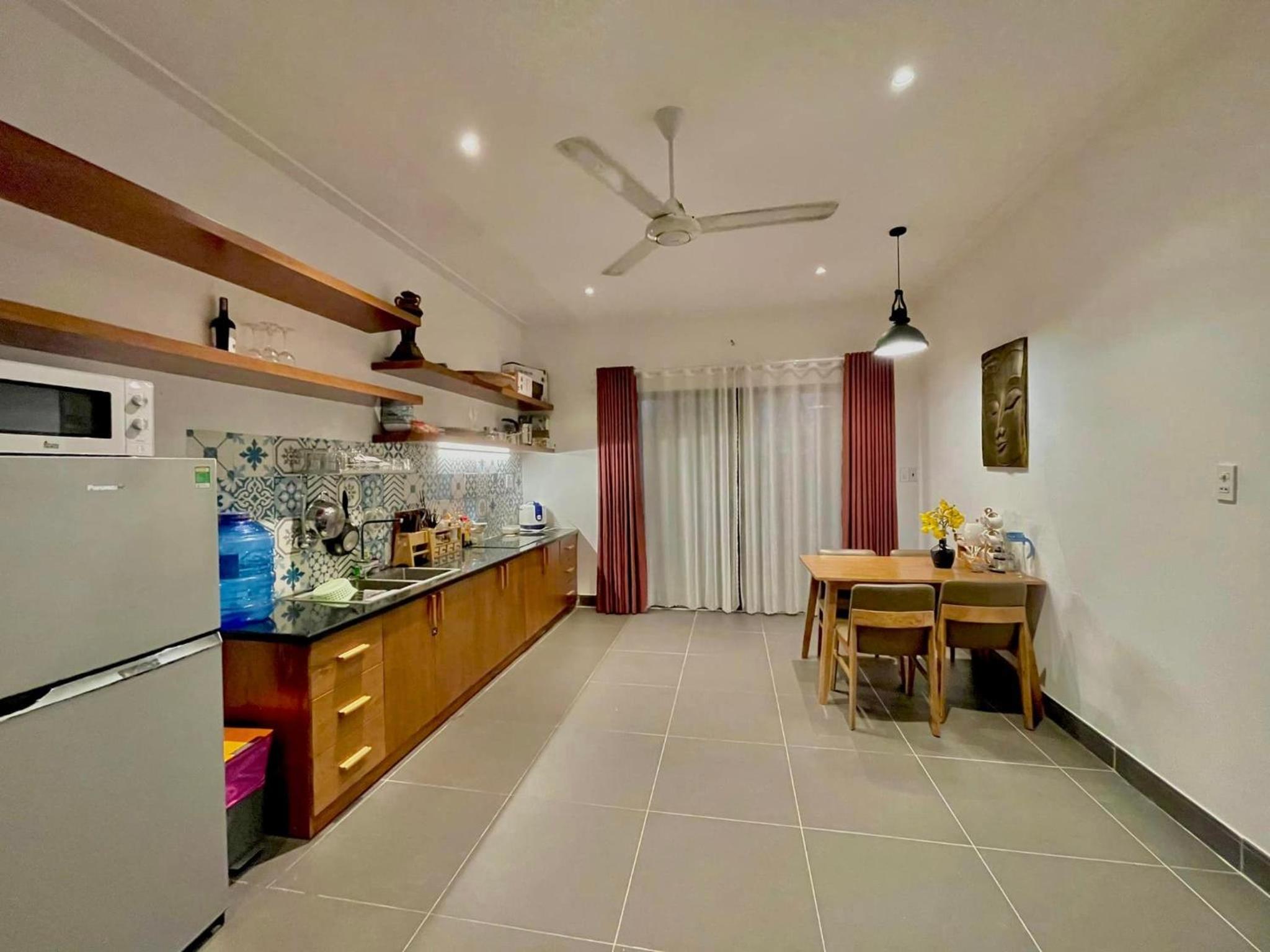 Three-Bedroom House photo 3