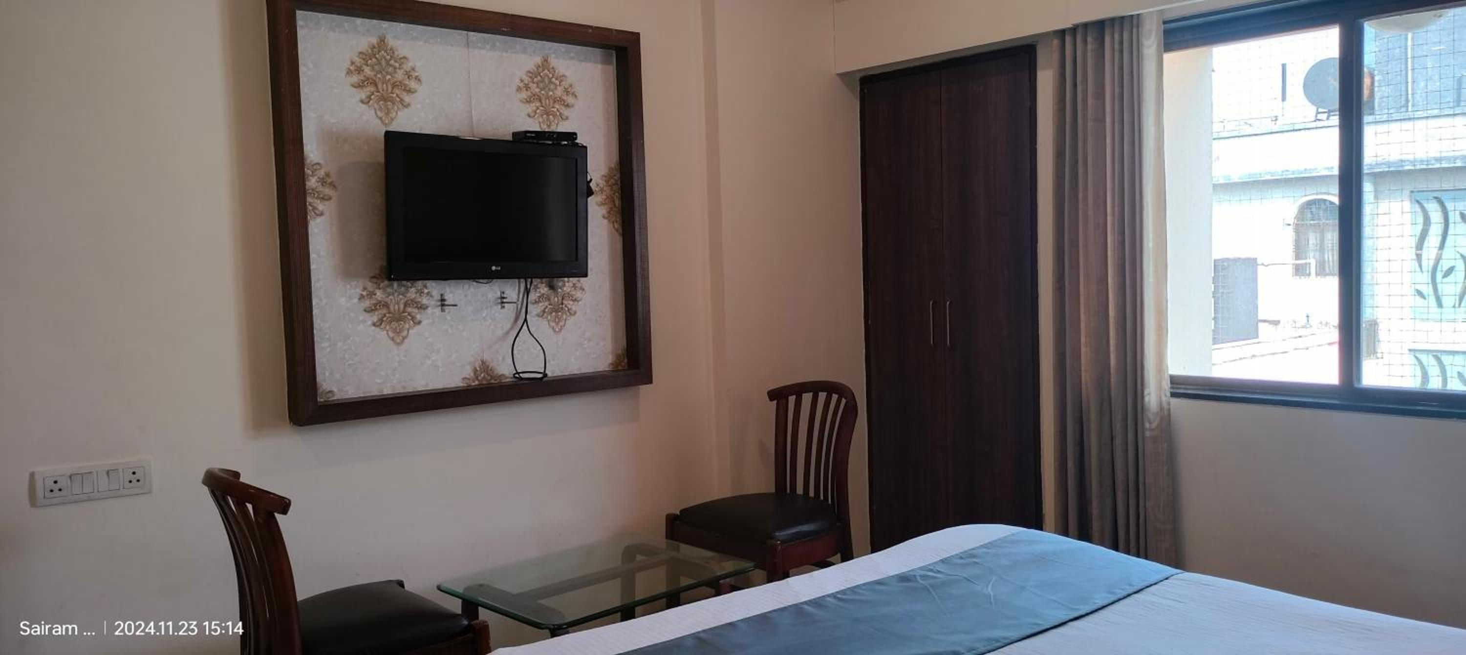 Deluxe Room - Photo 8