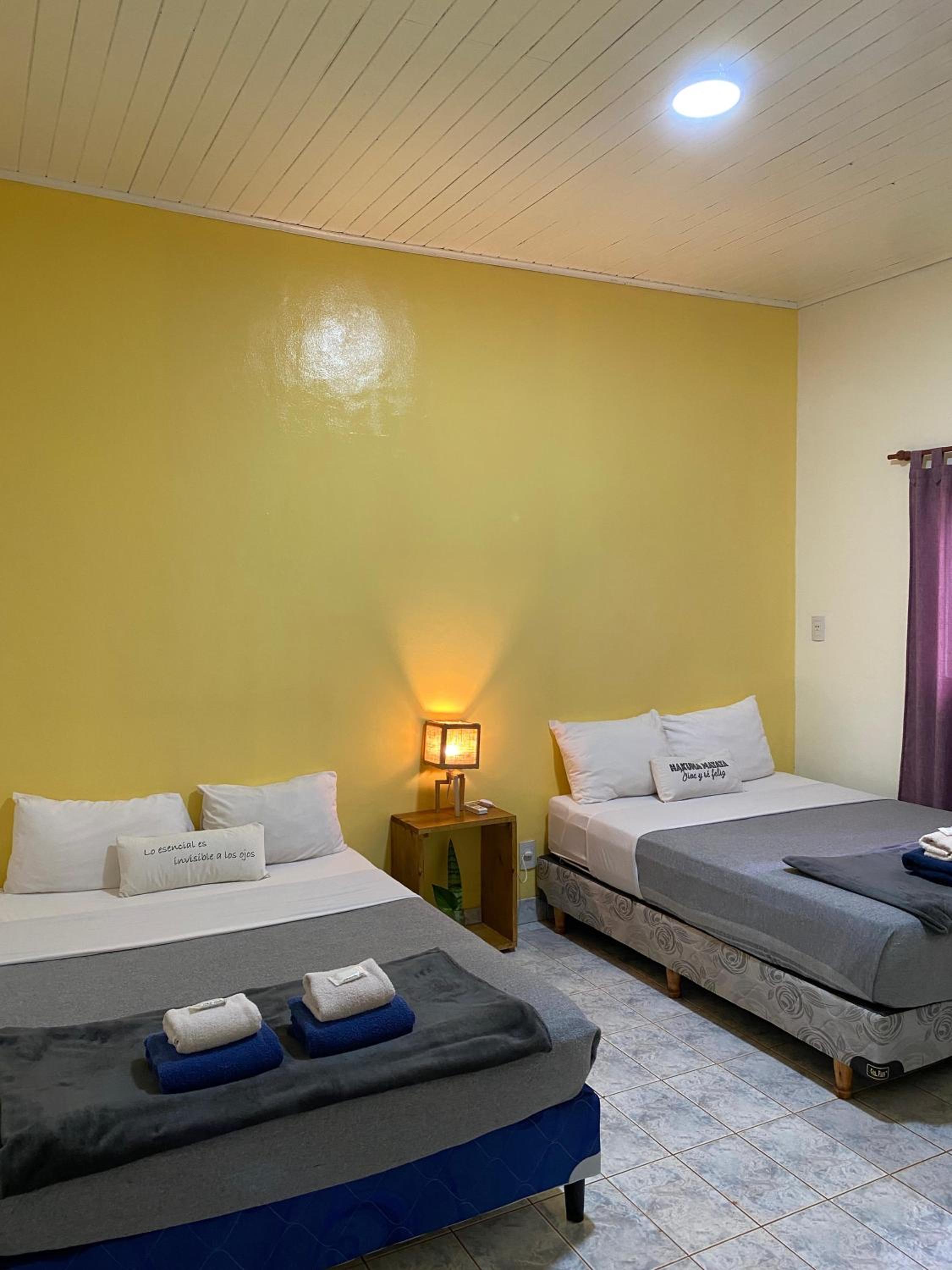Quadruple Room with Private Bathroom photo 3