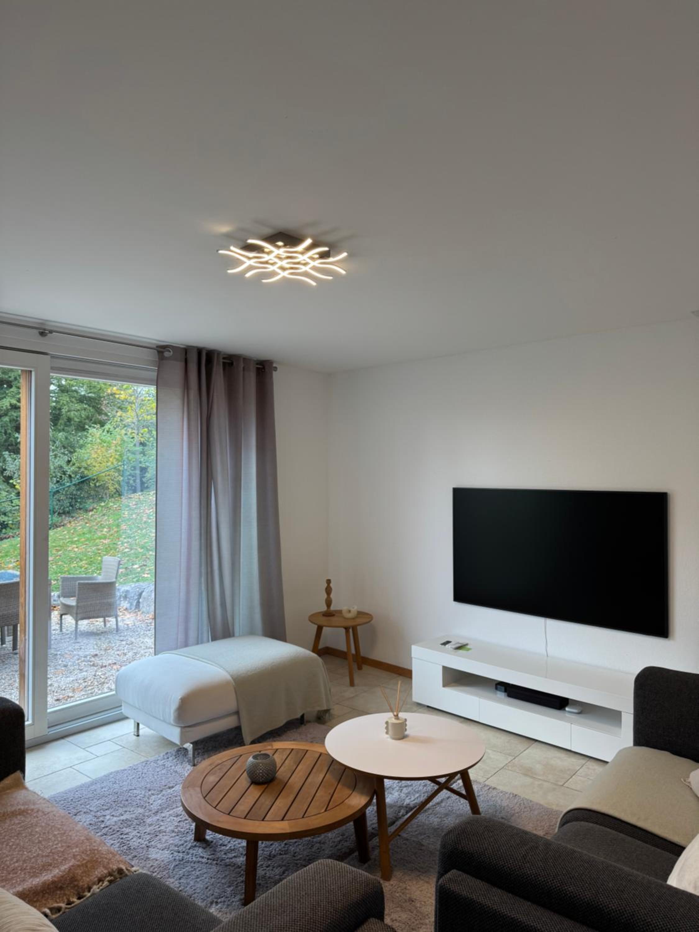 Three-Bedroom Apartment photo 1