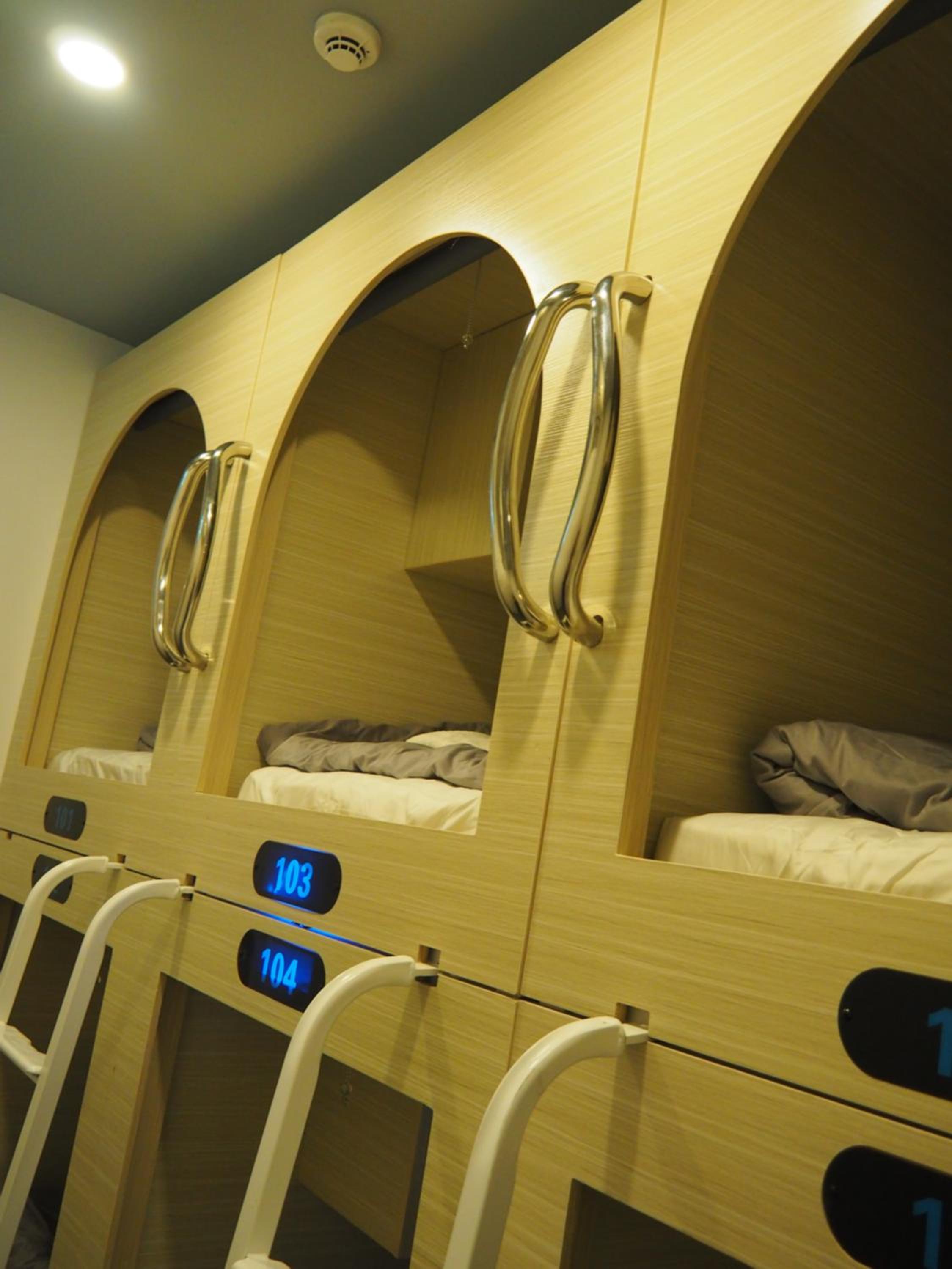 4-Bed Mixed Dormitory Room photo 3