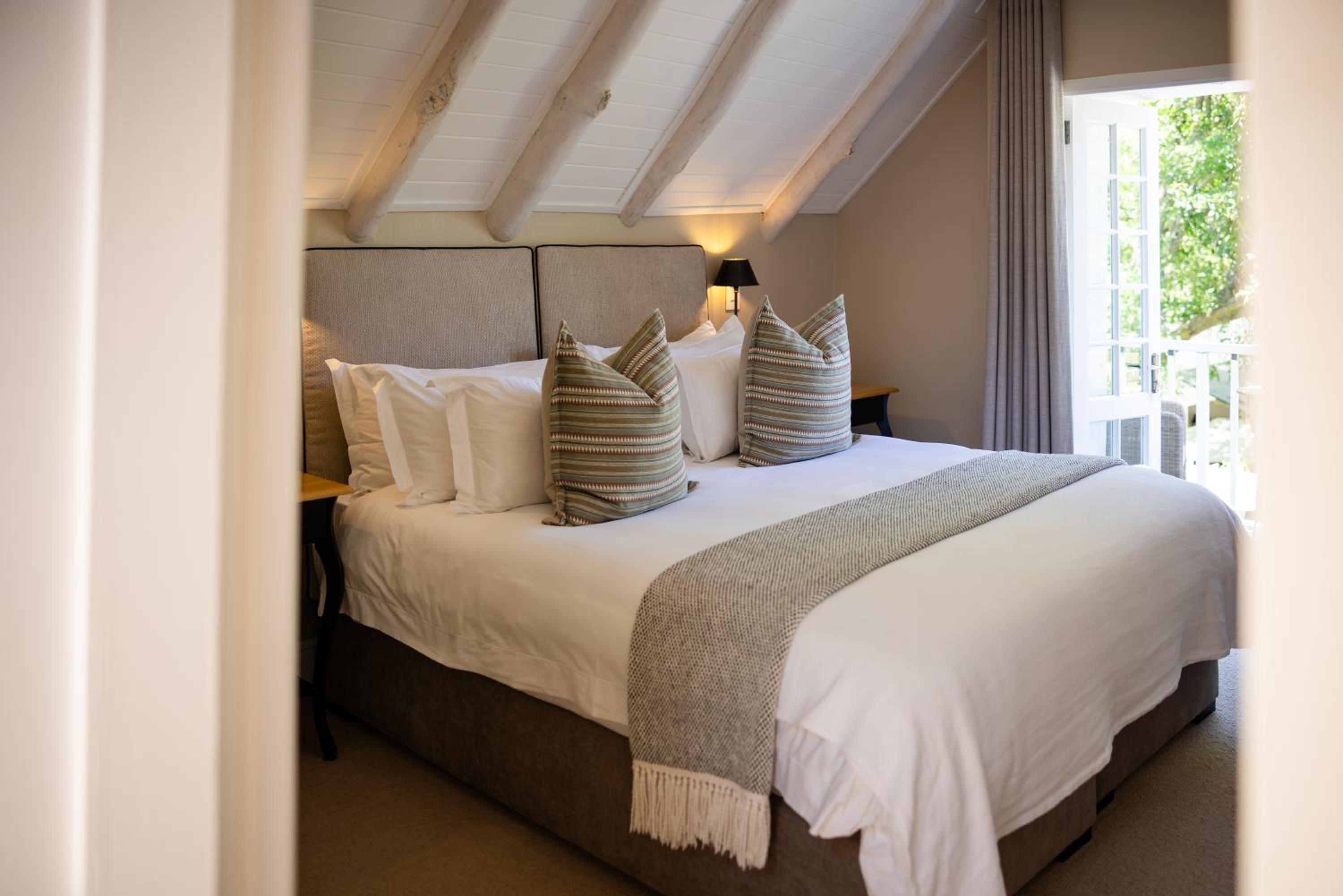 Double Room with Balcony - Photo 5