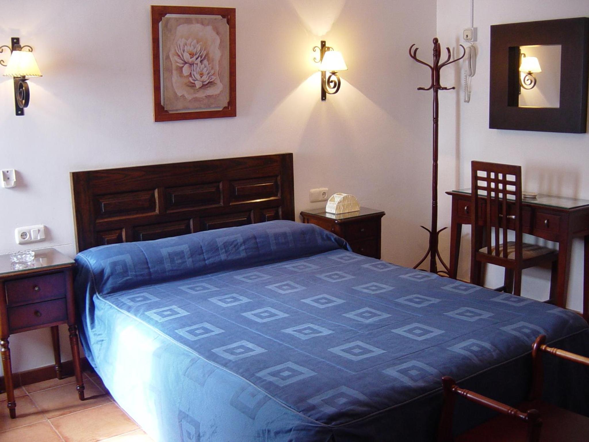 Double Room - Photo 10