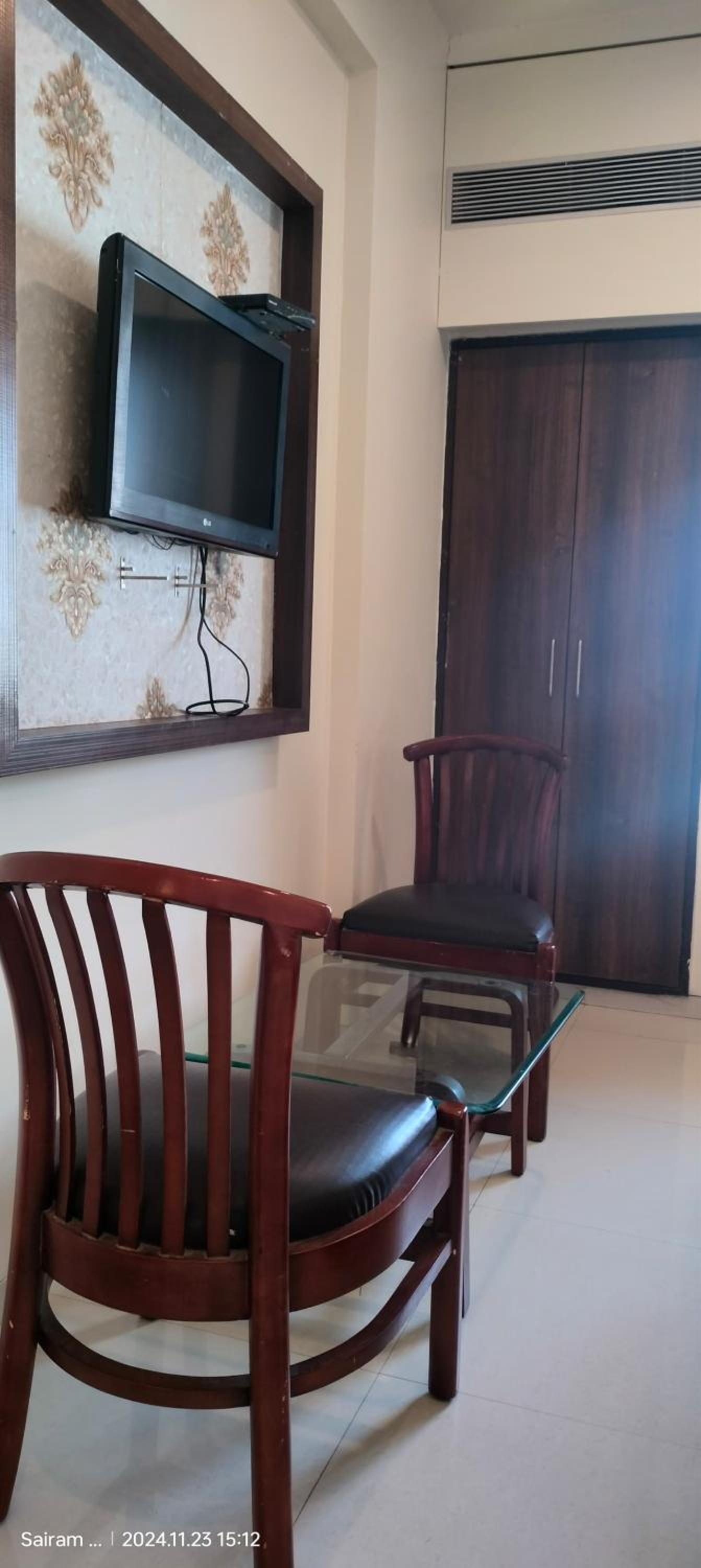 Deluxe Room - Photo 3