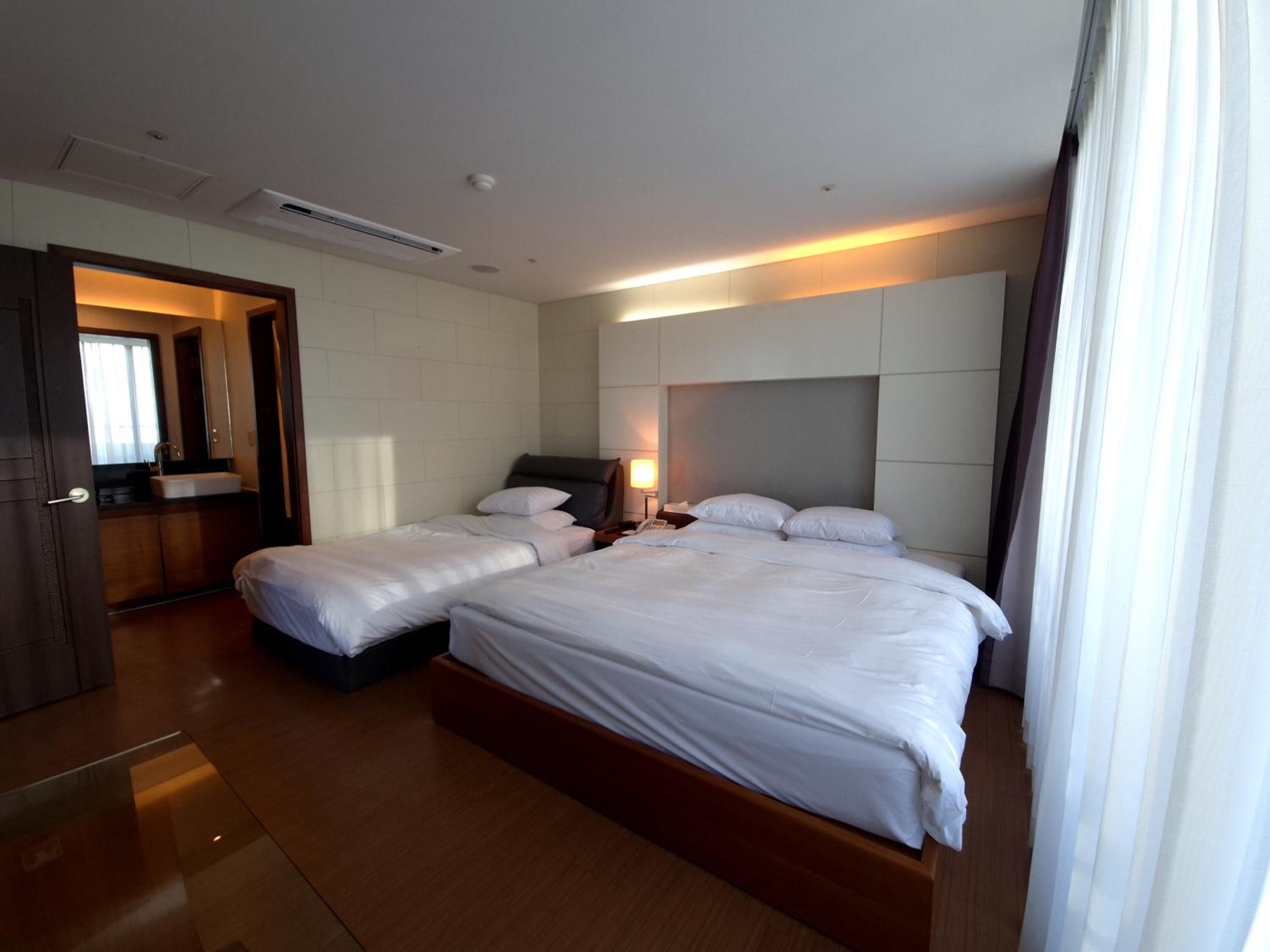 Presidential Suite photo 2