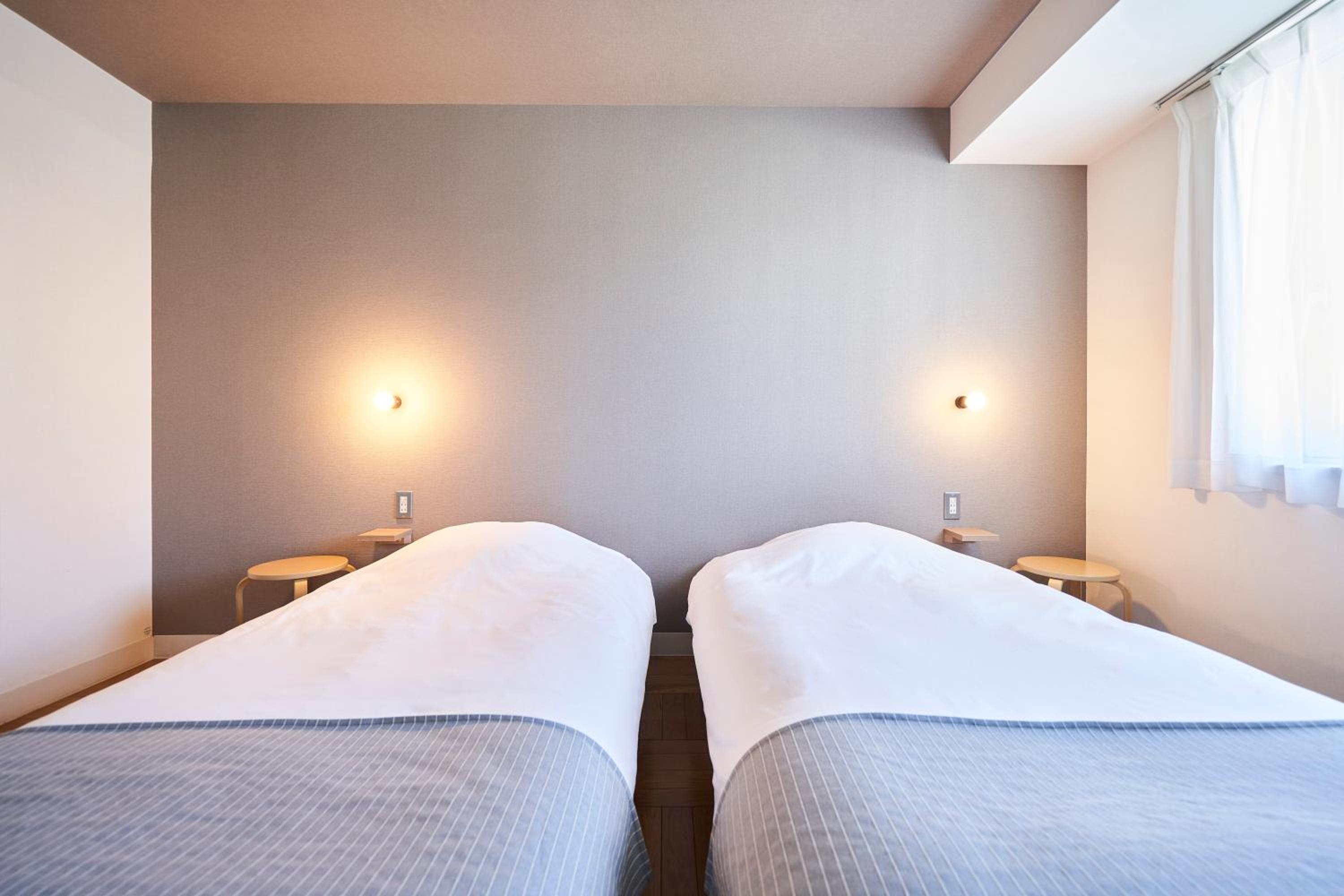 Twin Room with Shared Bathroom - Non-Smoking photo 1