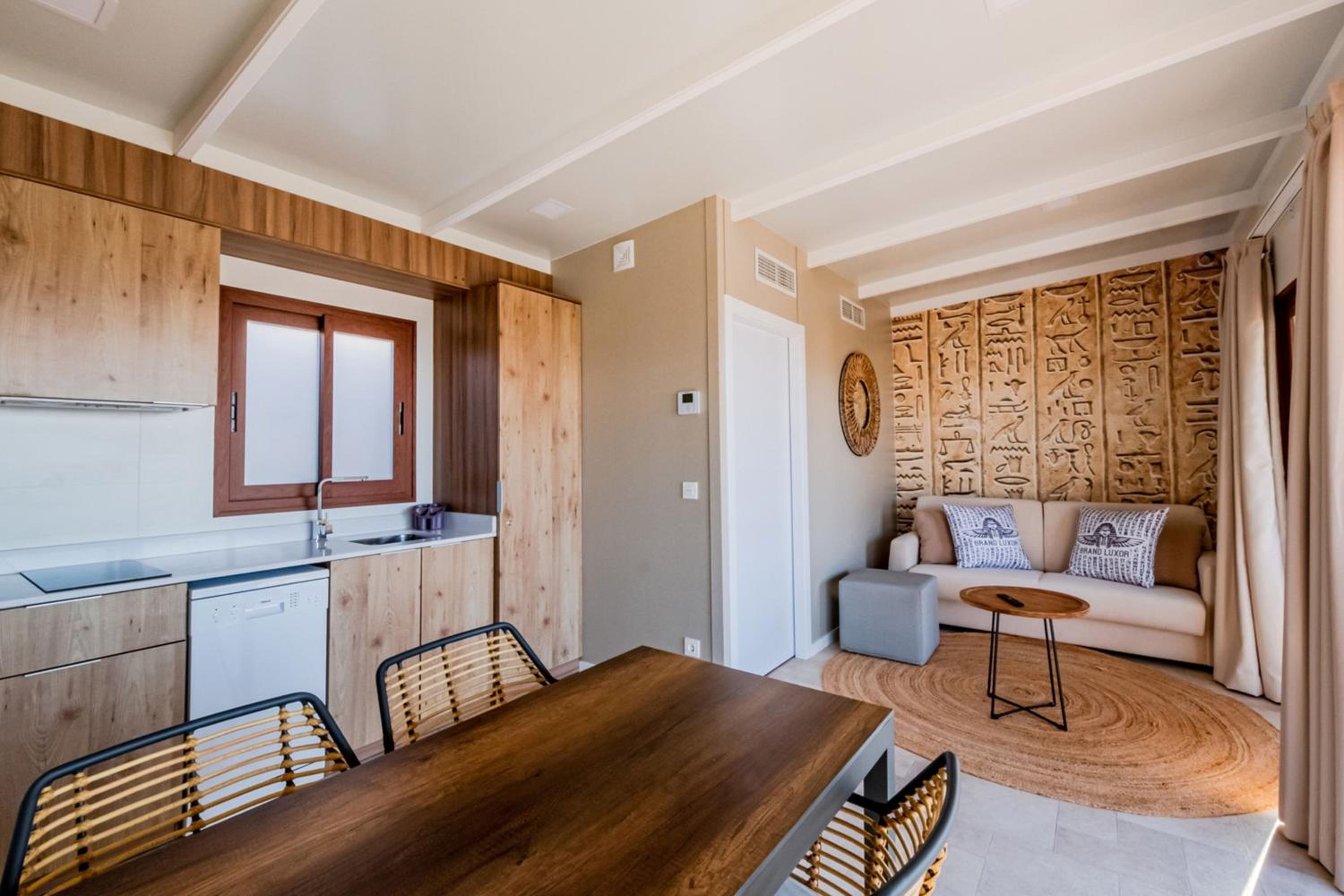 Premium Twin Villa with Sofa Bed, Balcony and Resort View photo 2