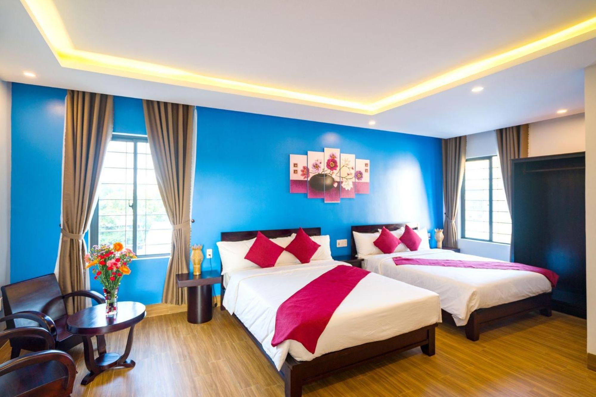 Deluxe Family Room - Photo 8