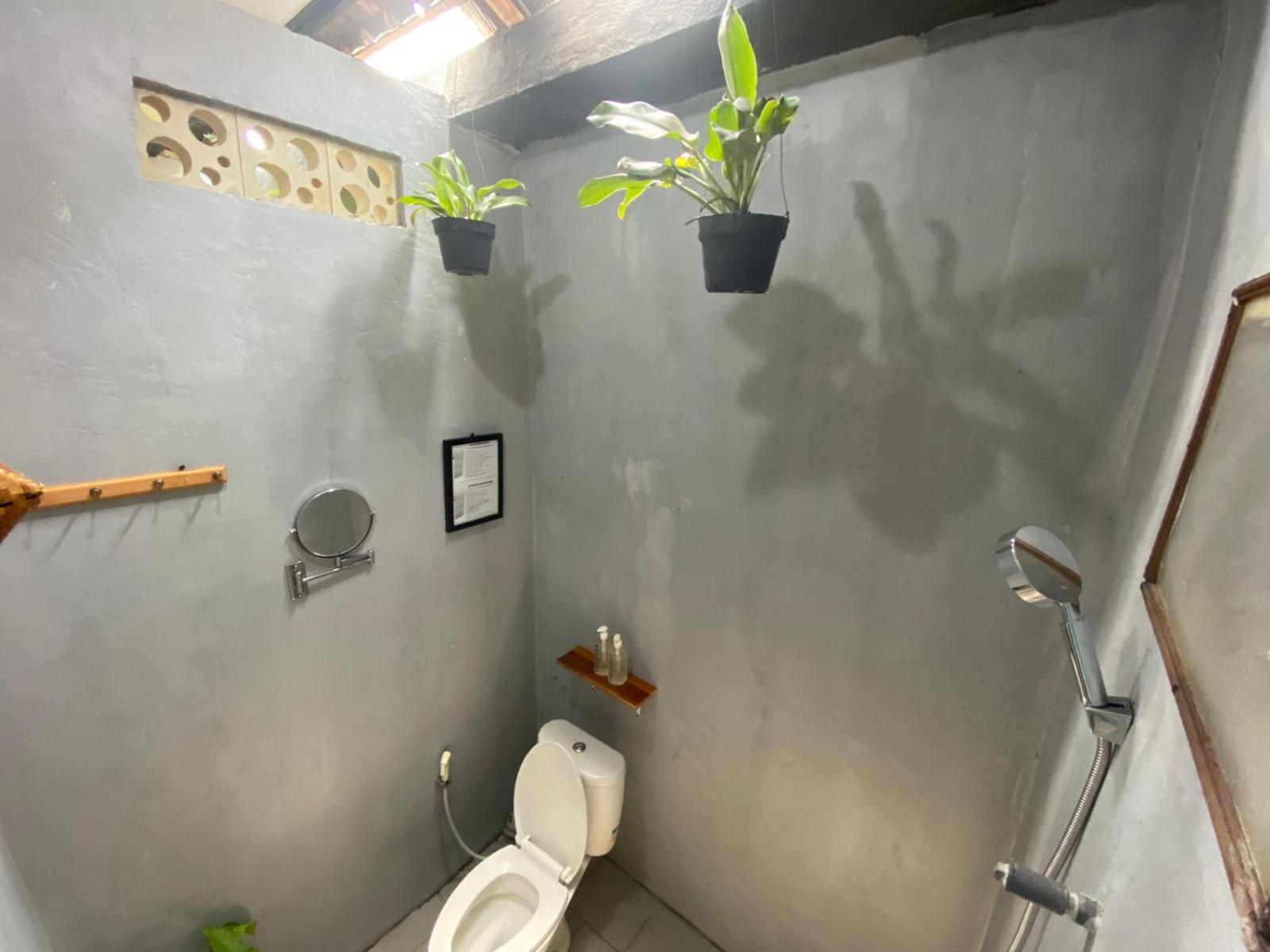 Double Room with Private Bathroom - Photo 11